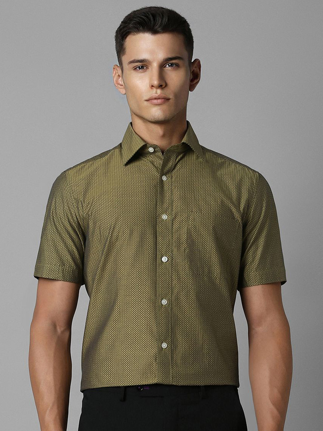

Louis Philippe Men Classic Geometric Printed Pure Cotton Casual Shirt, Olive