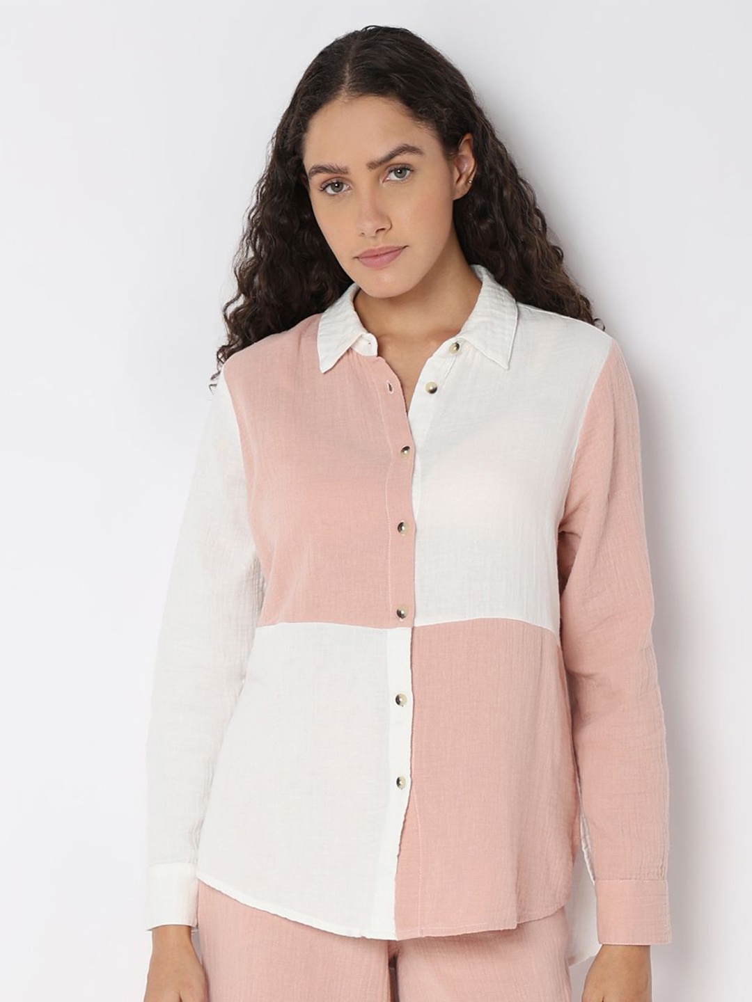 

Vero Moda Women Spread Collar Colourblocked Cotton Casual Shirt, Pink