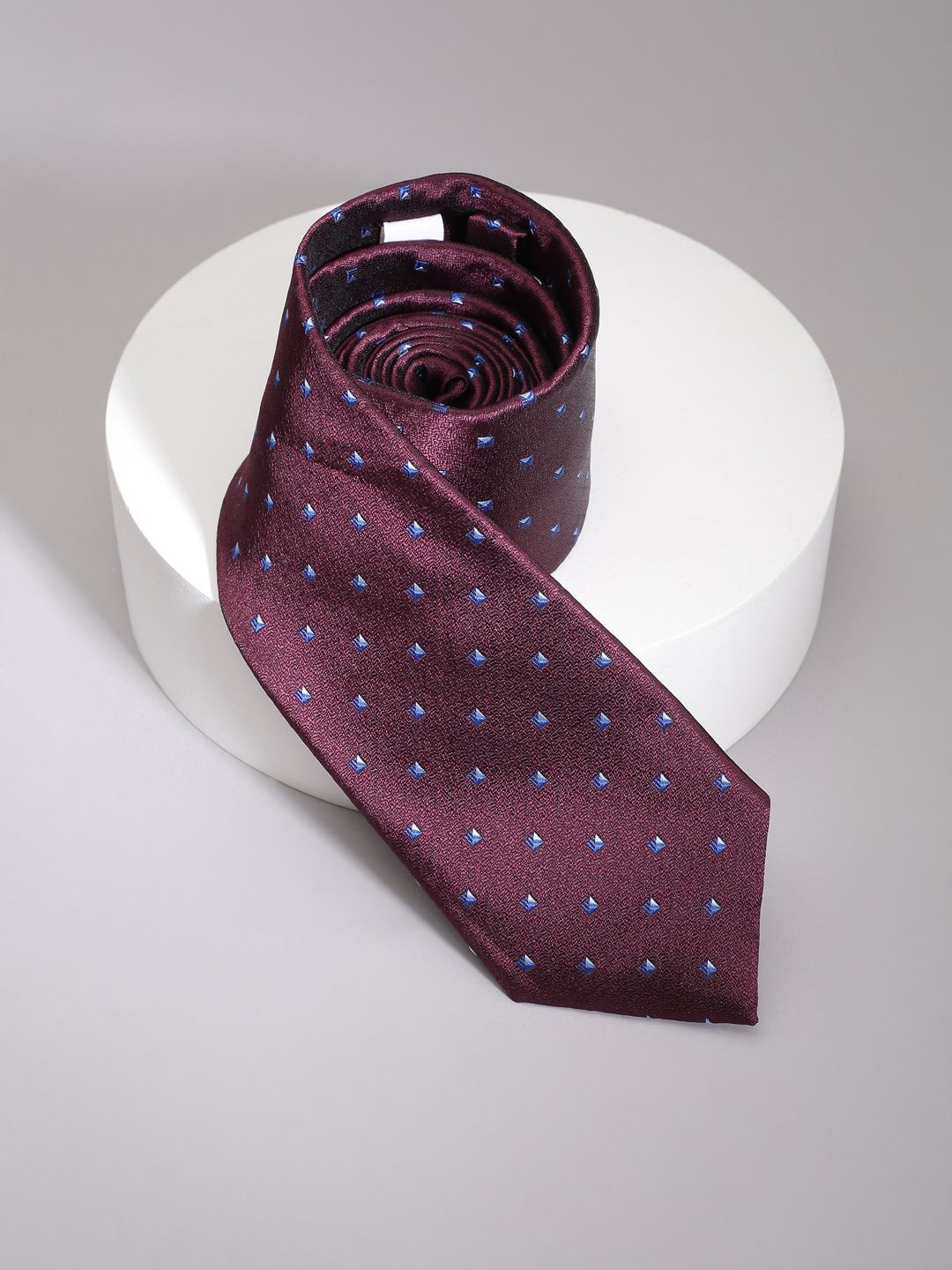 

Allen Solly Men Printed Broad Tie, Purple