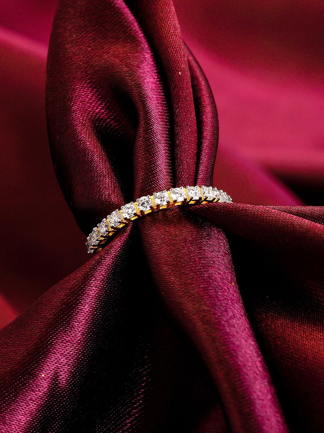 

GIVA 14KT BIS Hall Mark Gold Timeless Diamond Ring