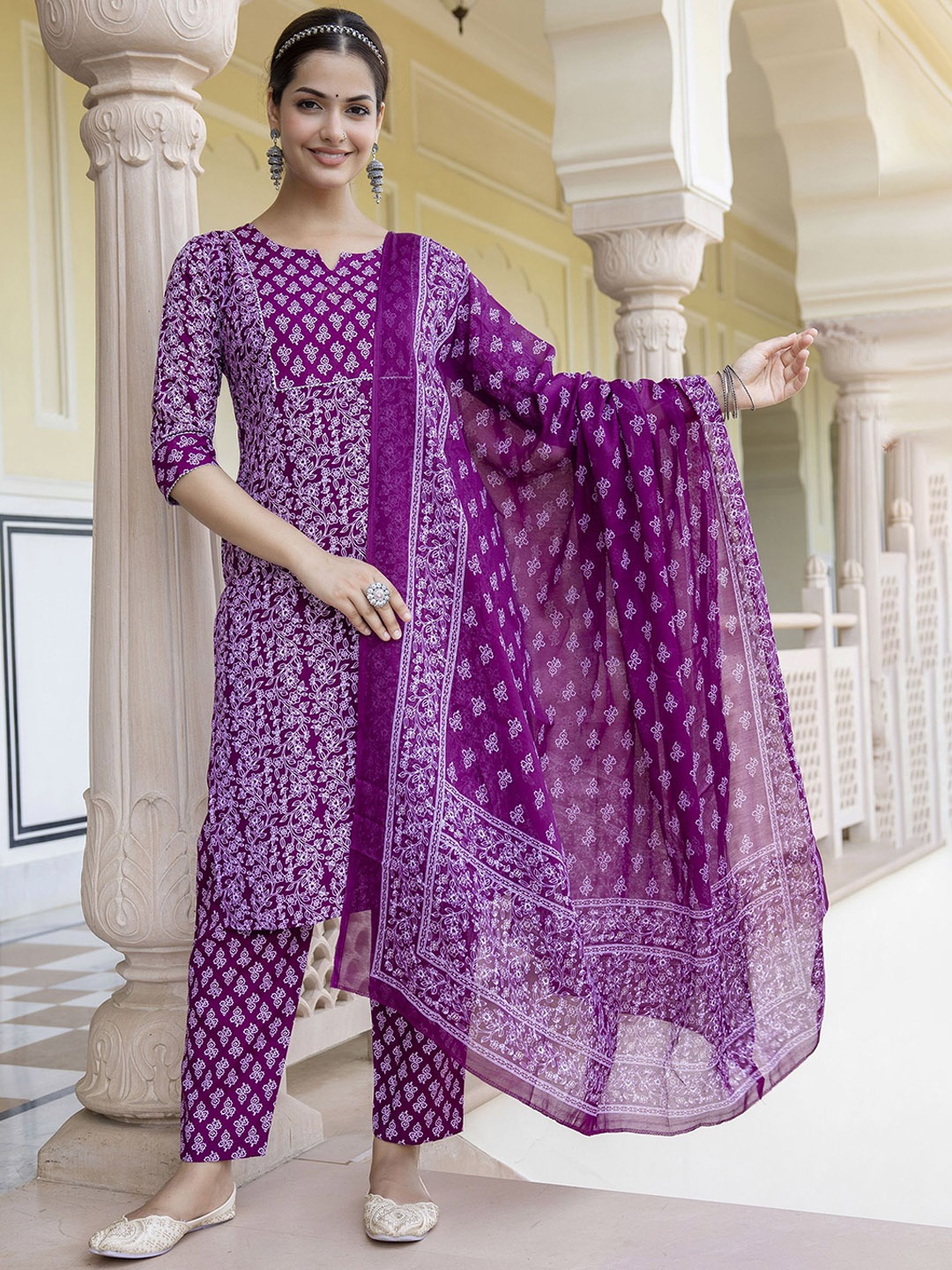 

MAGMINA Floral Printed Gotta Patti Kurta with Trouser & Dupatta, Purple