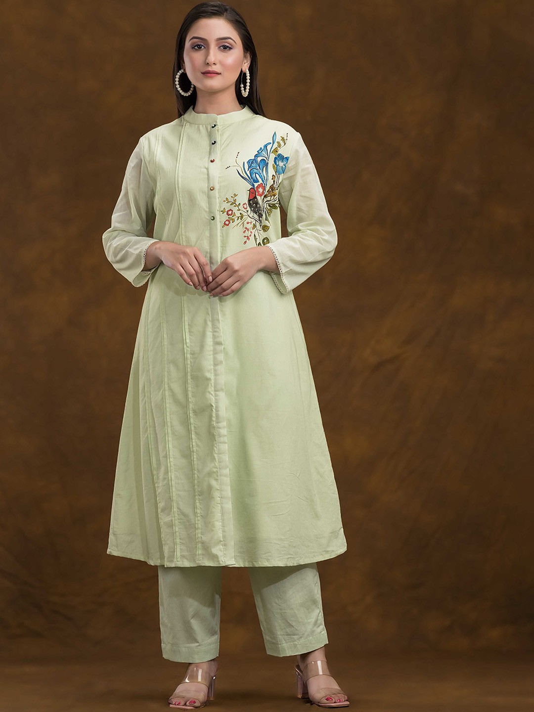 

SACRED SUTA Floral Printed Mandarin Collar A-Line Kurta with Trousers, Green