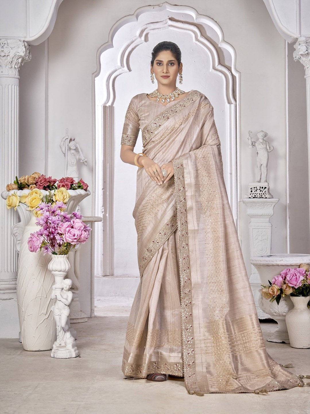 

Panzora Embellished Embroidered Linen Blend Saree, Beige