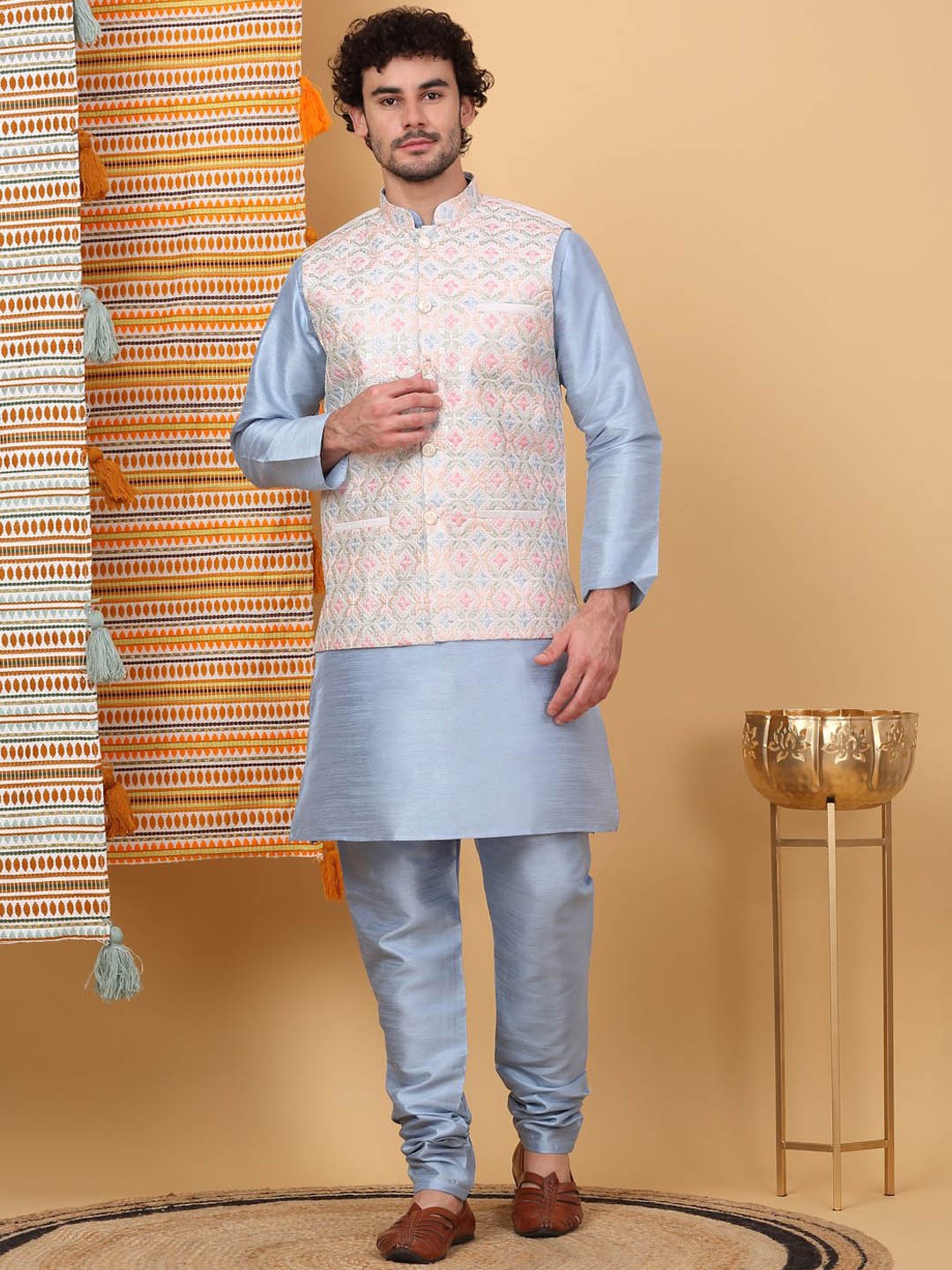 

KRAFT INDIA LUXE Mandarin Collar Straight Kurta with Churidar & Embroidered Nehru Jacket, Blue