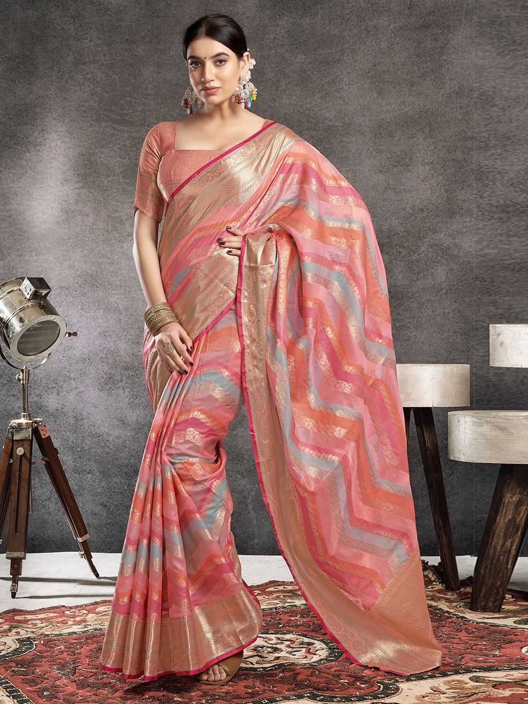 

Mitera Leheriya Zari Organza Leheriya Saree, Pink