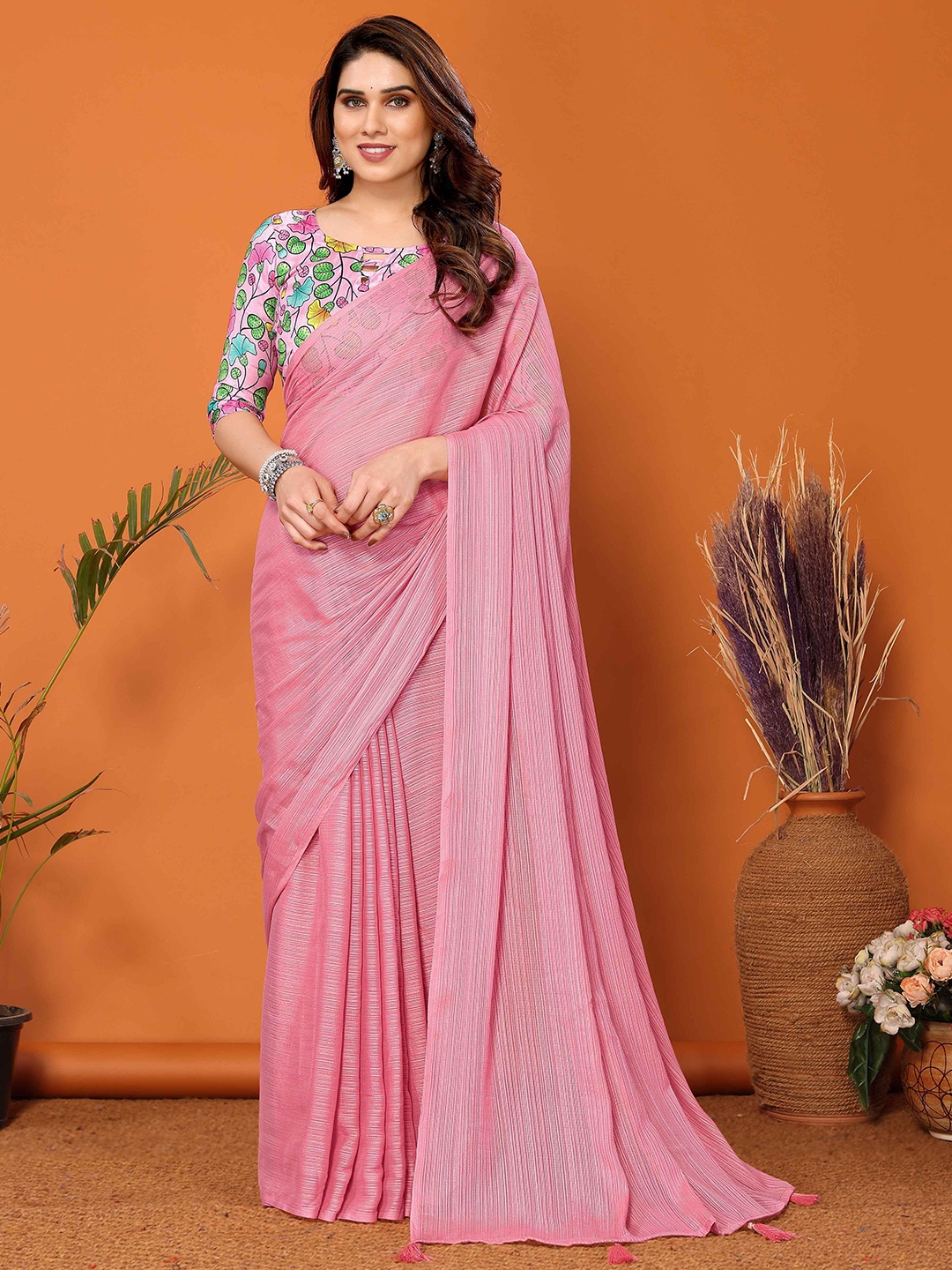 

VISHNU CREATIONS Striped Saree, Pink