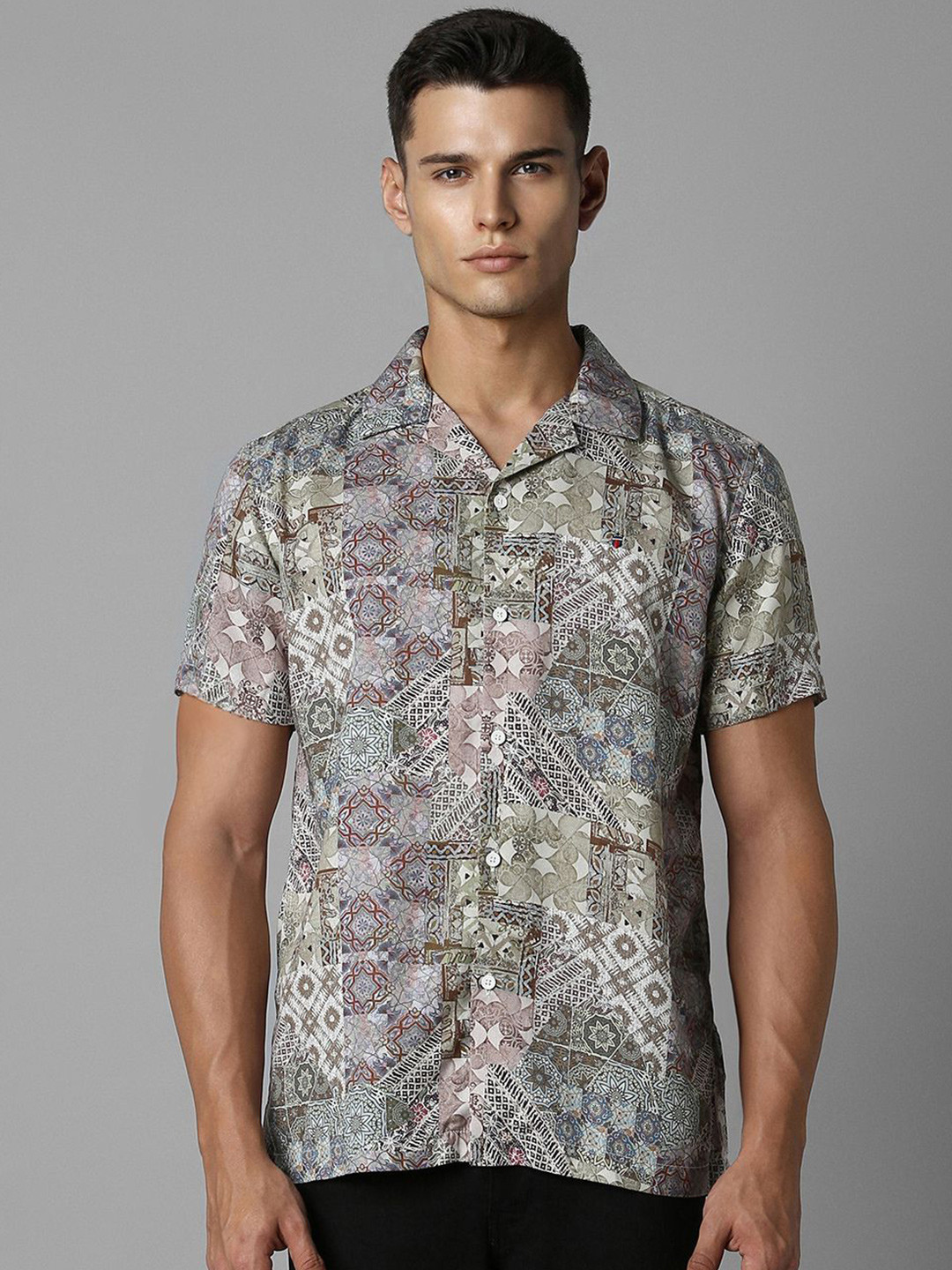 

Louis Philippe Jeans Men Slim Fit Abstract Printed Casual Shirt, Grey