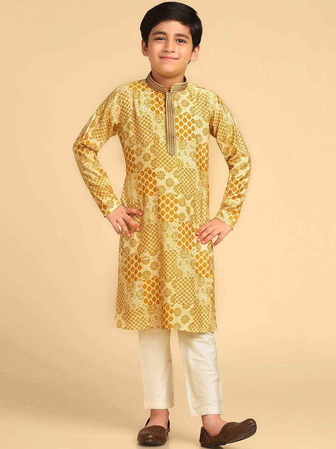 

KISAH Boys Ethnic Motifs Printed Straight Kurta with Pyjamas, Mustard