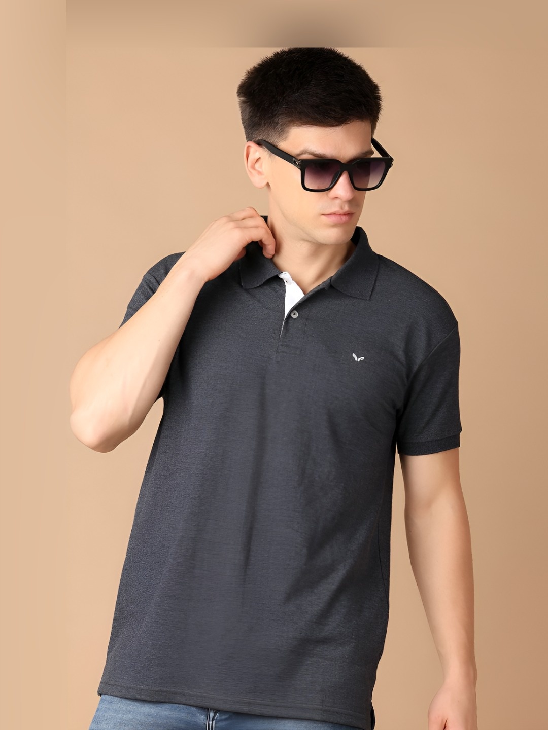 

V-Mart Men Solid Polo Collar Cotton T-shirt, Grey
