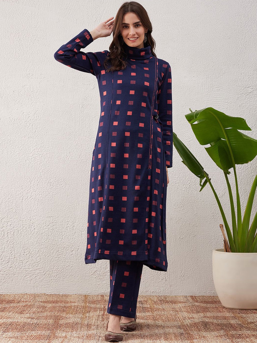 

STADO Geometric Printed Regular Pure Wool Straight Kurta with Trousers, Navy blue