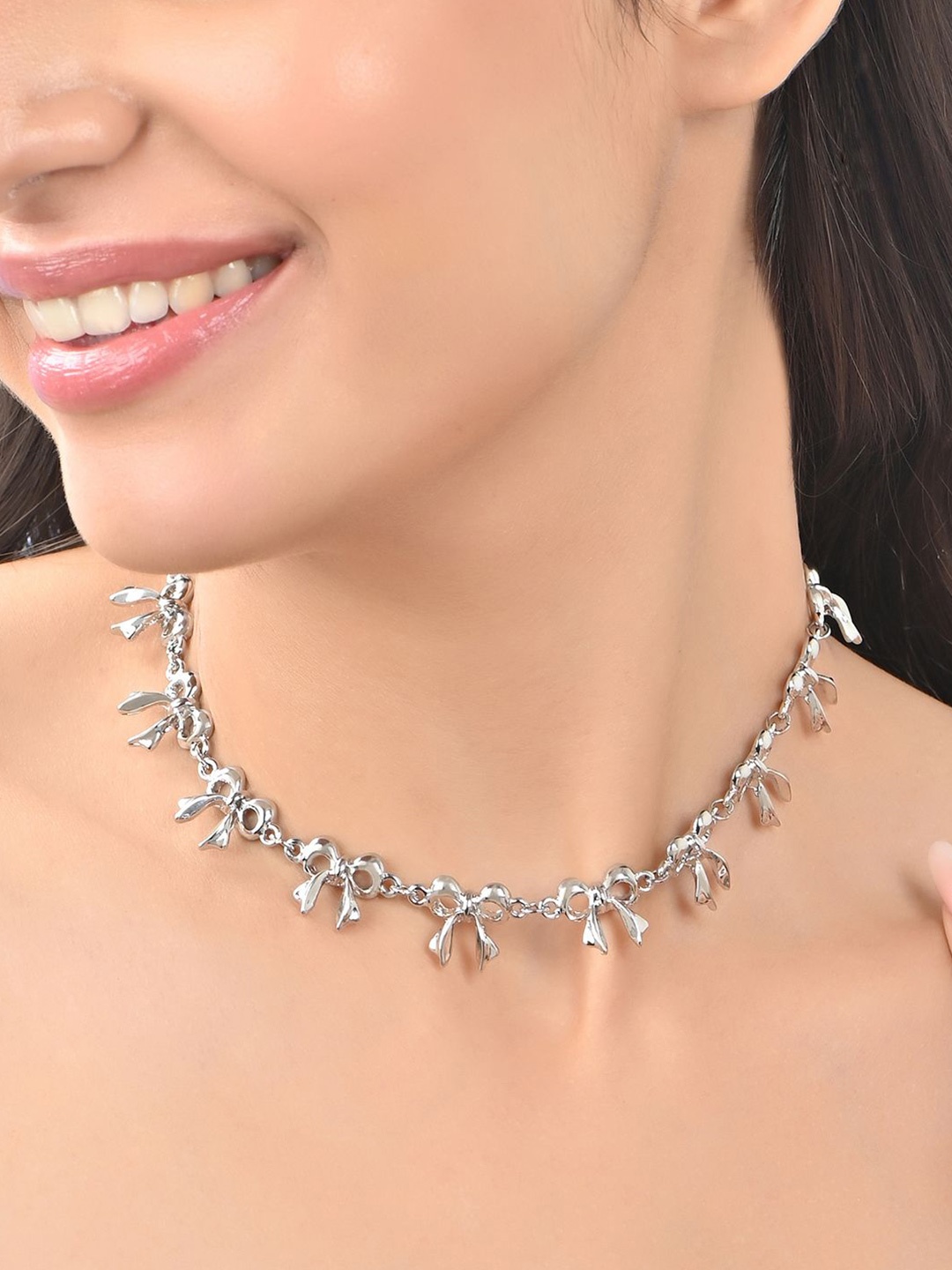 

ToniQ Silver-Plated Minimal Bow Choker Necklace