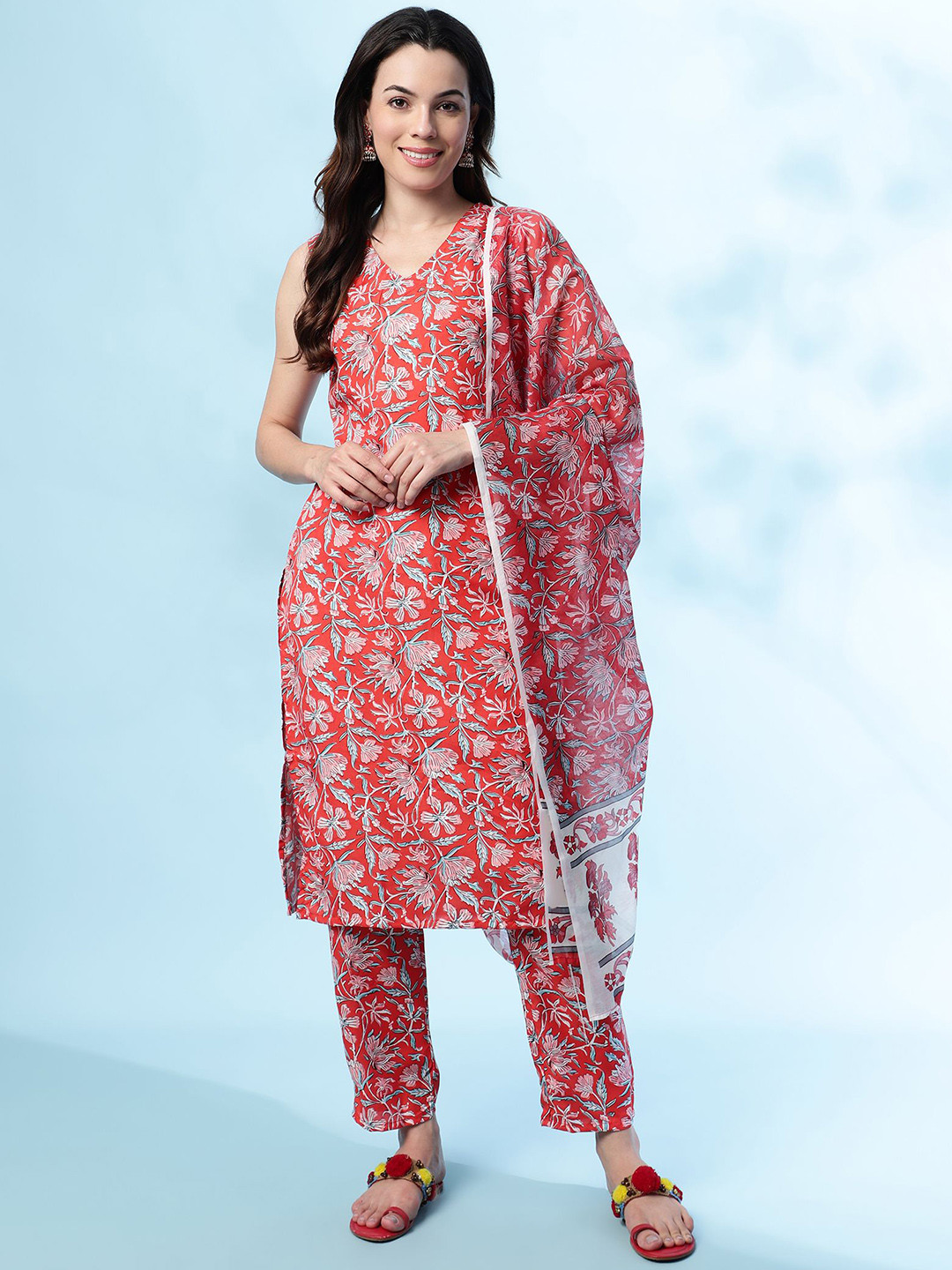 

V TRADITION Women Floral Printed Regular Pure Cotton Kurti with Trousers & With Dupatta, Red