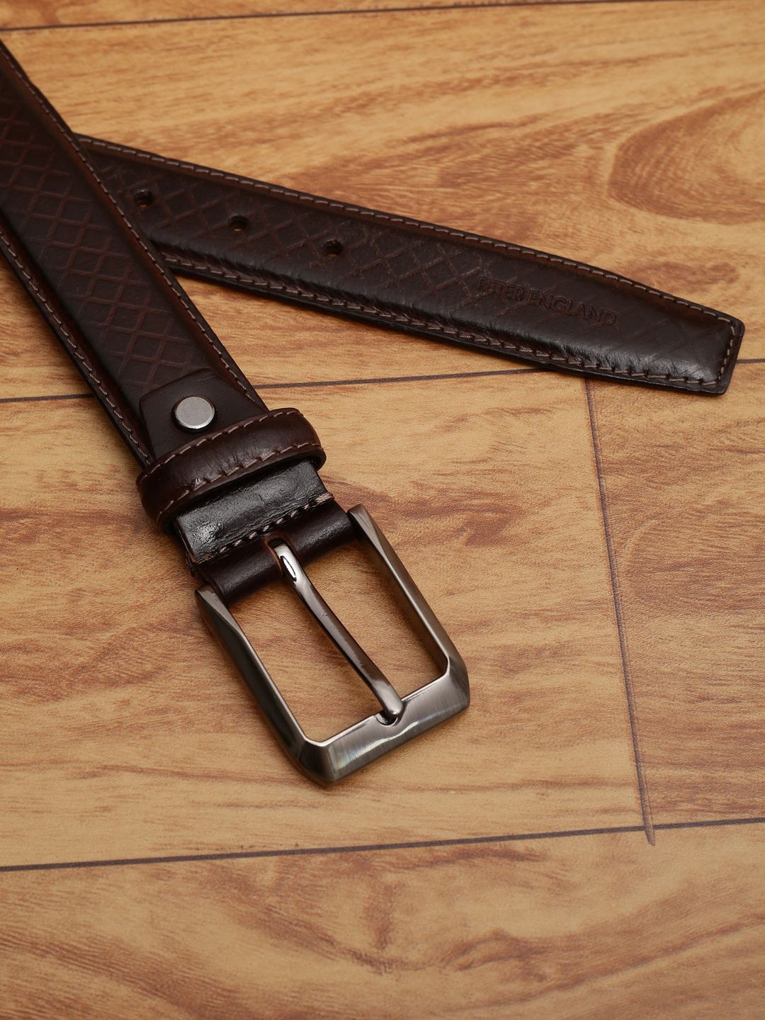 

Peter England Men Textured Leather Formal Belt, Brown