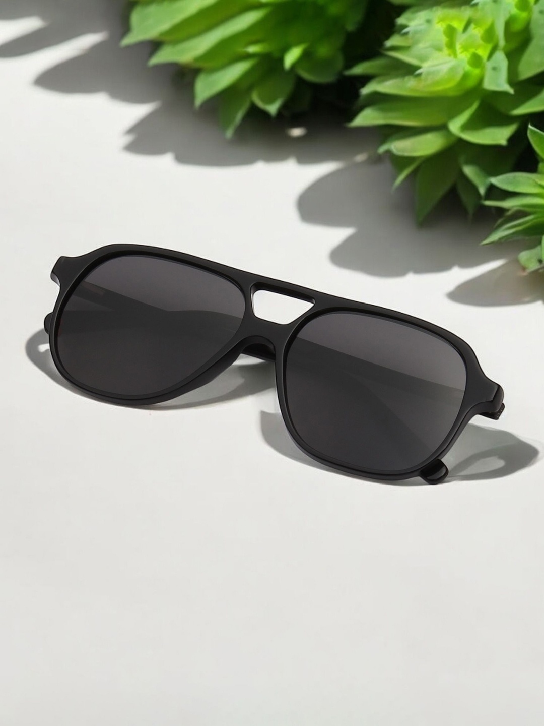 

Ted Smith Unisex Aviator 100% Acetate Sunglasses with Polarised and UV Protected Lens, Black
