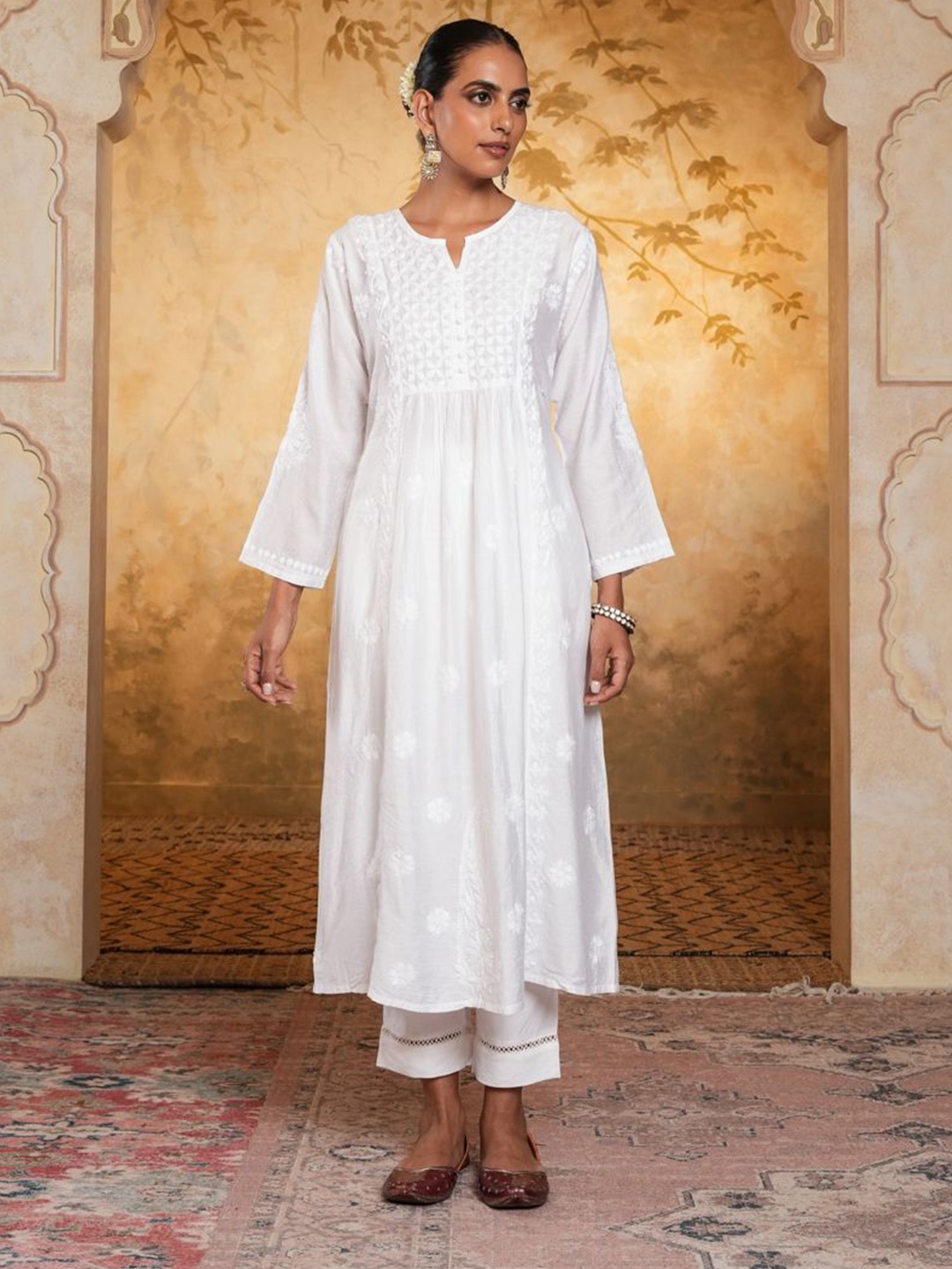 

House of Chikankari Chikankari Woven Kurta, White