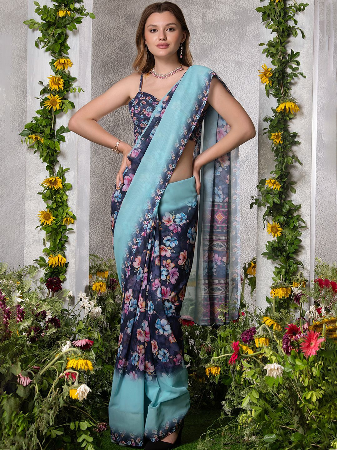 

BAESD Floral Printed Pure Silk Banarasi Saree, Blue