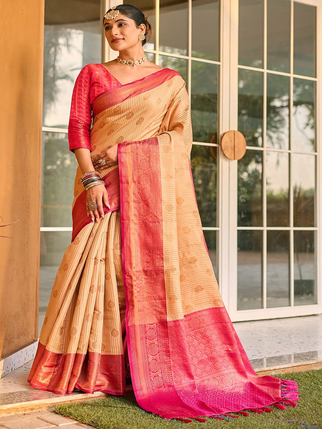 

Anouk Ethnic Motifs Zari Kanjeevaram Saree, Peach