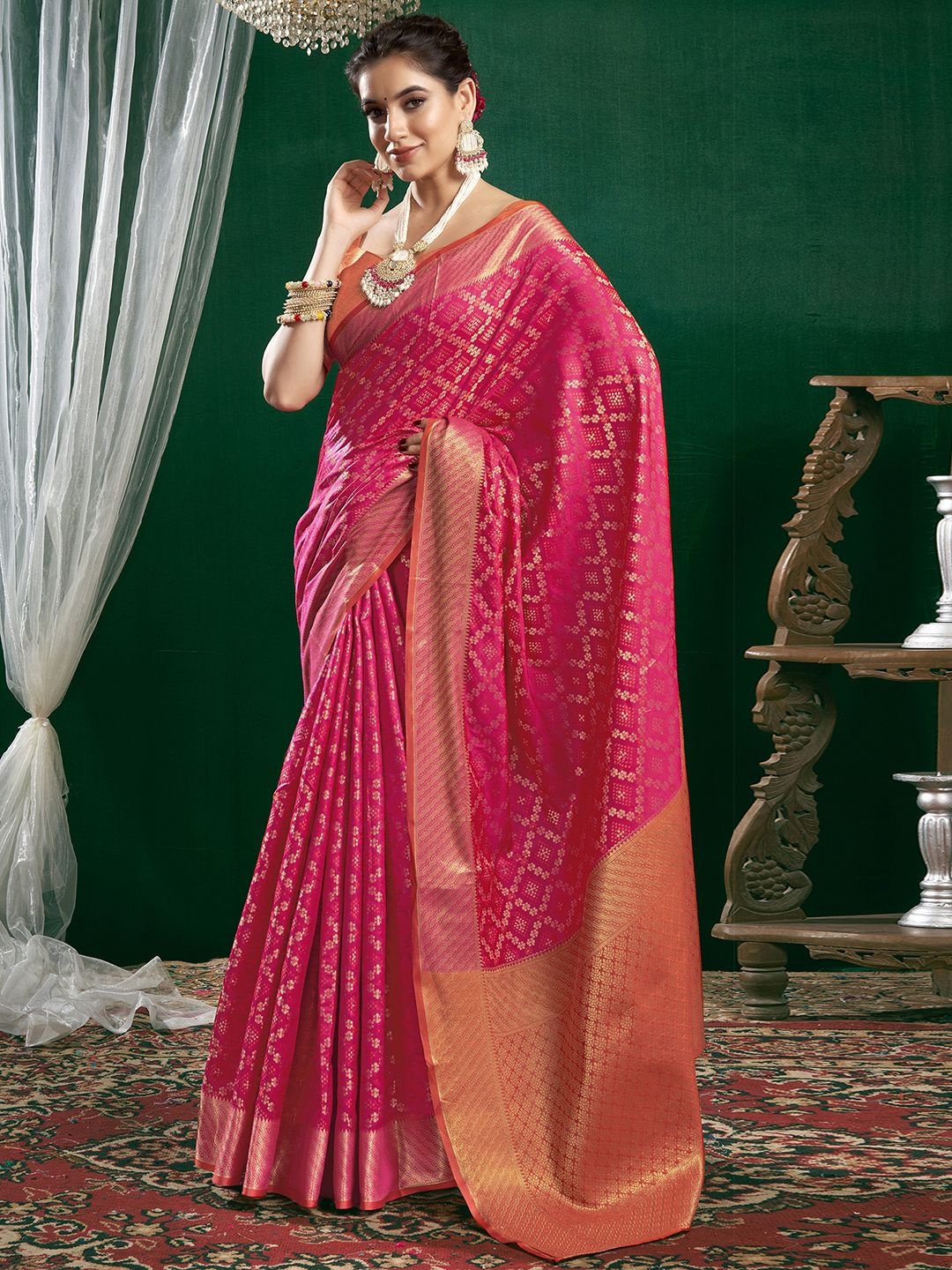 

Mitera Woven Design Zari Art Silk Banarasi Saree, Pink