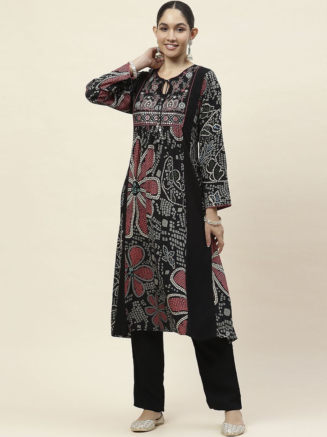 

Lakshita Ethnic Motifs Printed Thread Work Kurta with Trousers, Black