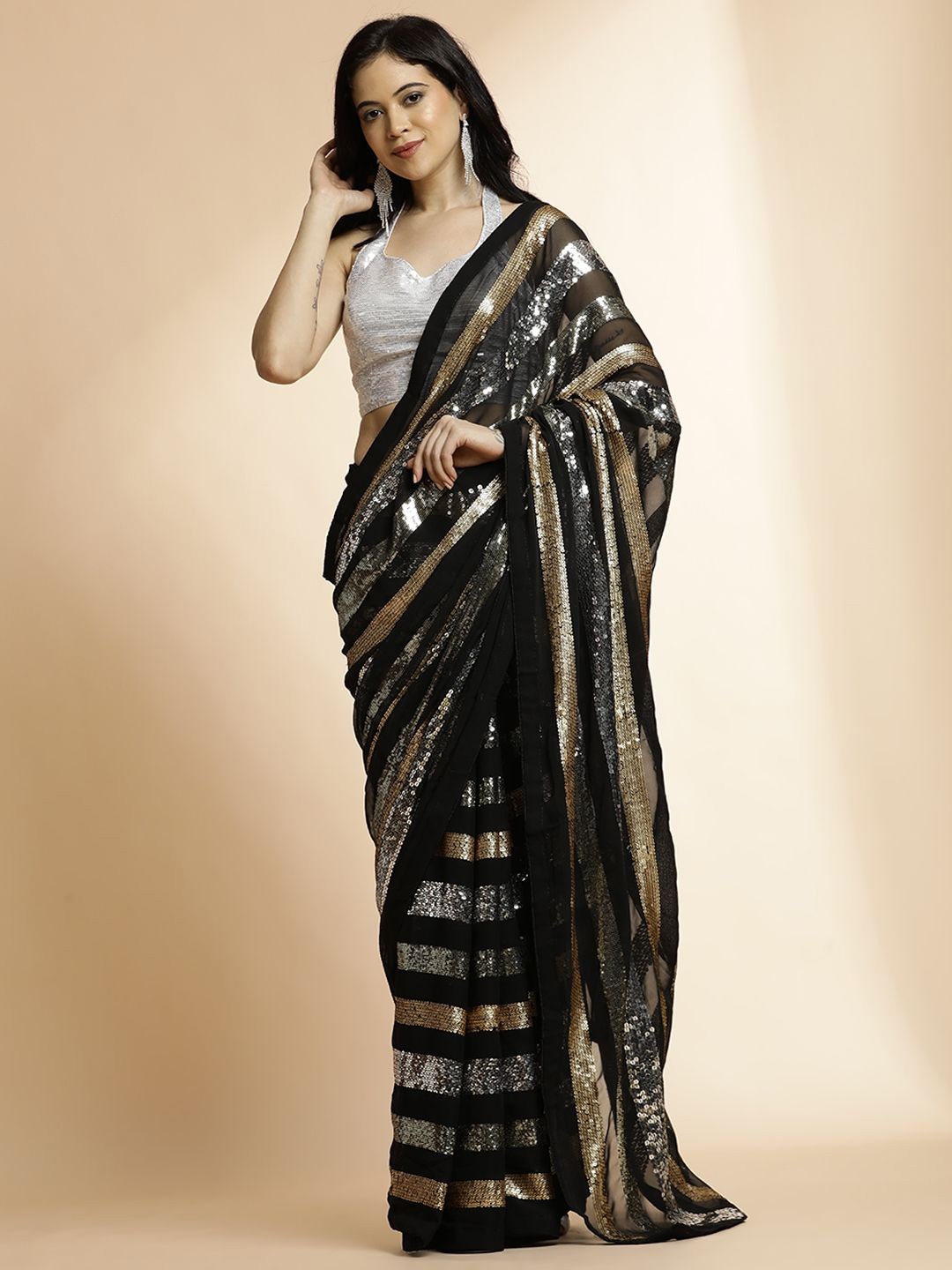 

Jaipur Kurti Embellished Sequinned Pure Georgette Saree, Black