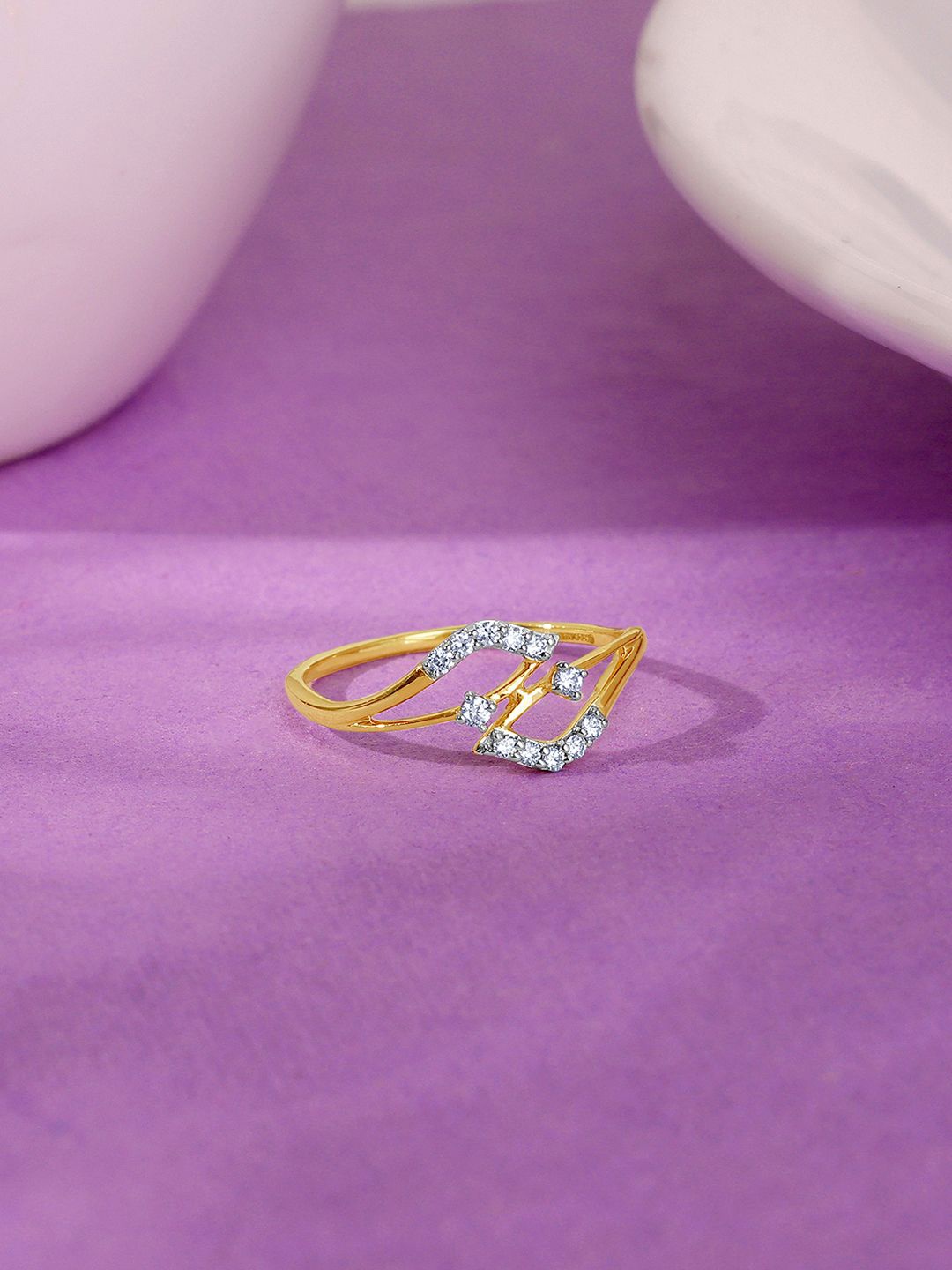 

GIVA 14KT BIS Hall Mark Yellow Gold Cove Diamond Ring, Fixed Size, Indian
