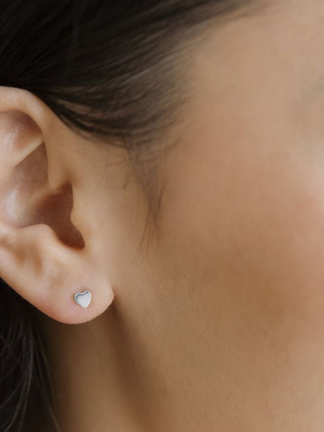 

HighSpark 925 Sterling Silver Heart Shaped Studs