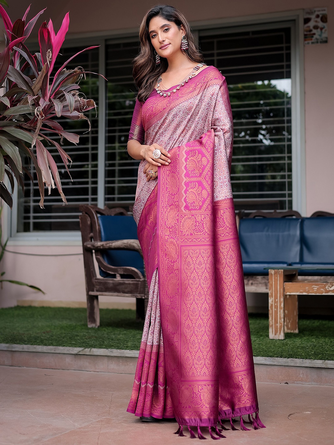 

Anouk Ethnic Motifs Woven Design Zari Kanjeevaram Saree, Mauve