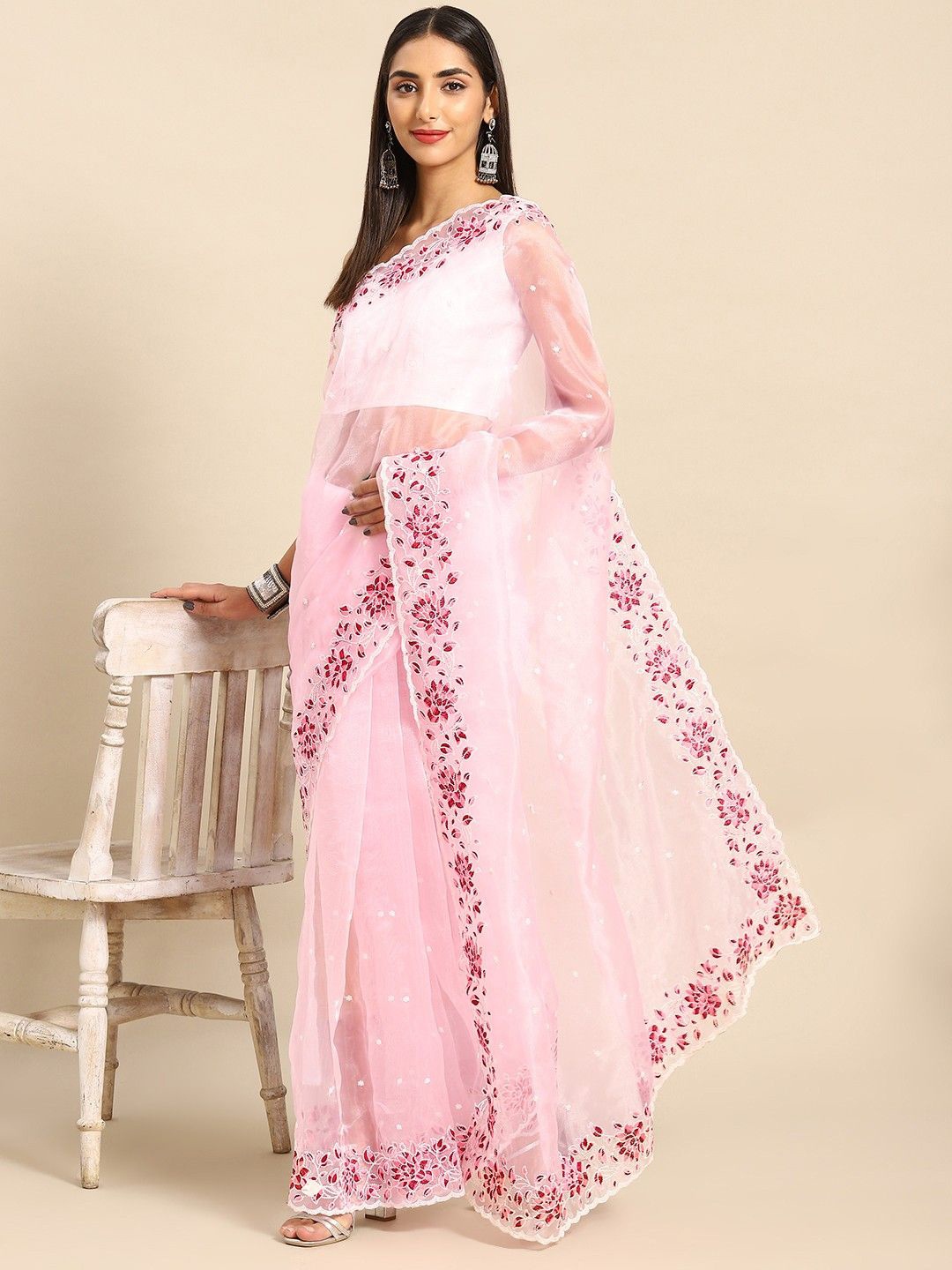 

Anouk Floral Embroidered Organza Saree, Pink