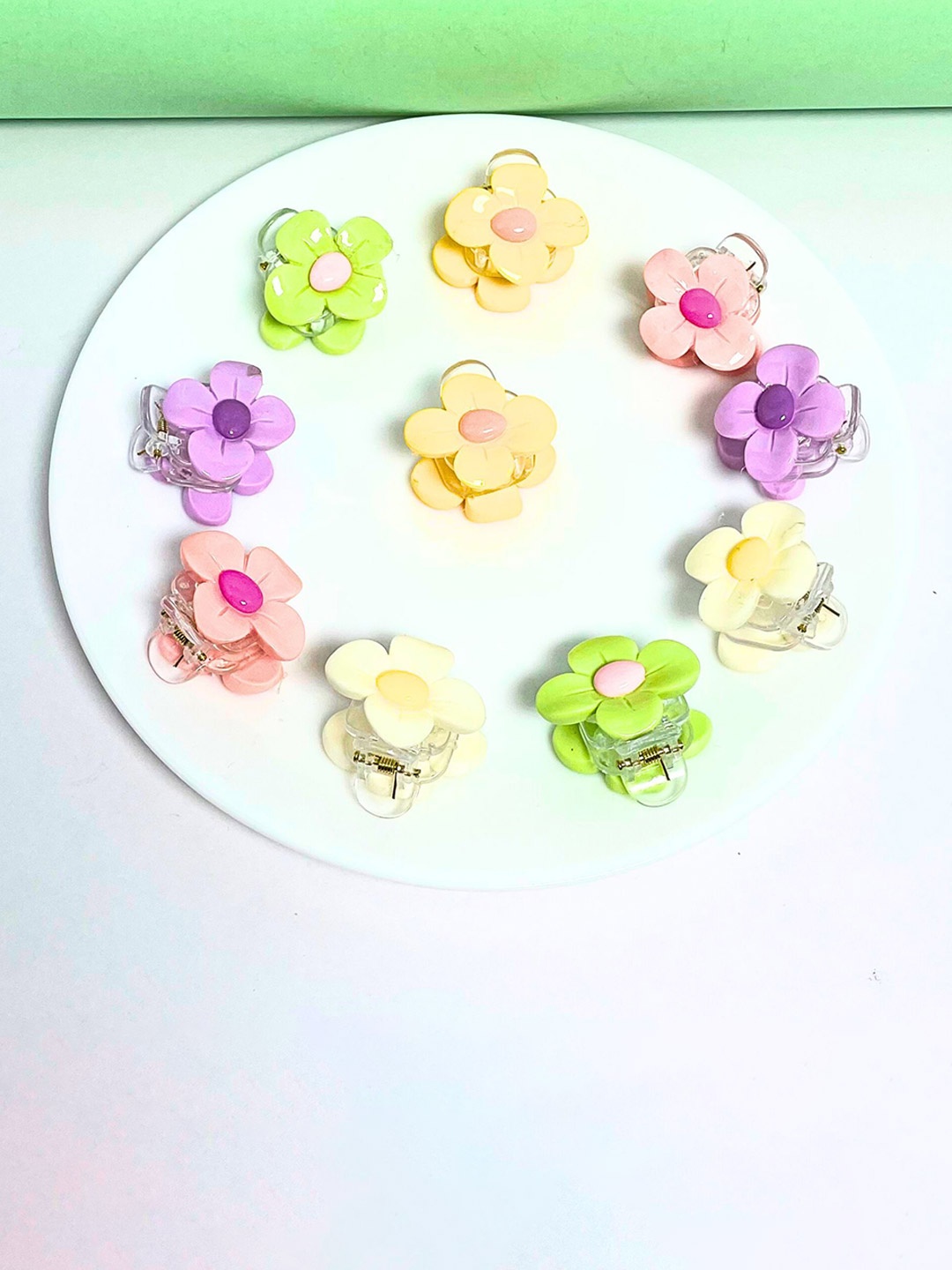 

MANSIYAORANGE Girls Set Of 10 Embellished Claw Clip, Green