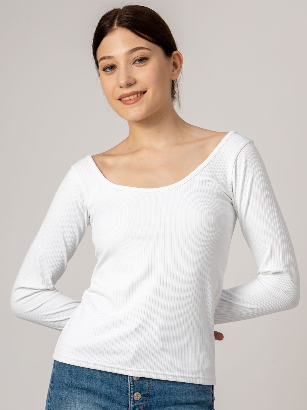 

Redamancii Scoop Neck Regular Top, White