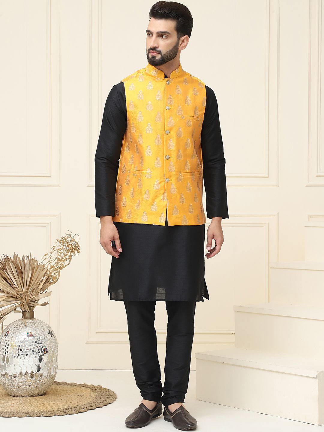 

SOJANYA Mandarin Collar Kurta with Churidar With Nehru jacket, Black
