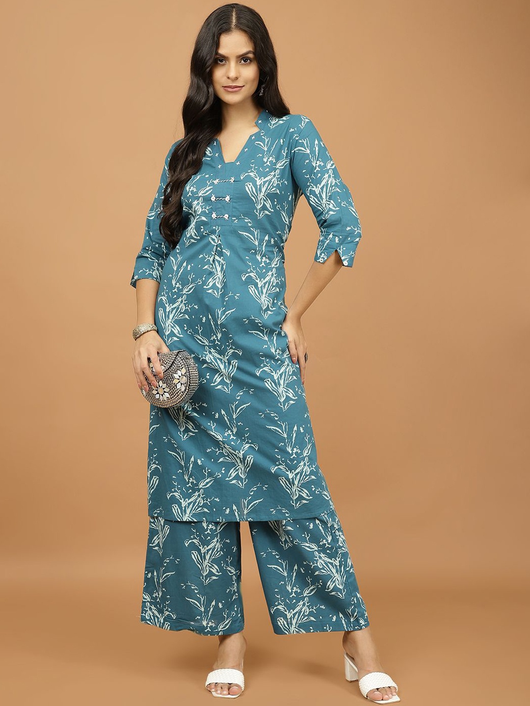 

Meena Bazaar Ethnic Motifs Printed Regular Straight Kurta with Palazzos, Blue