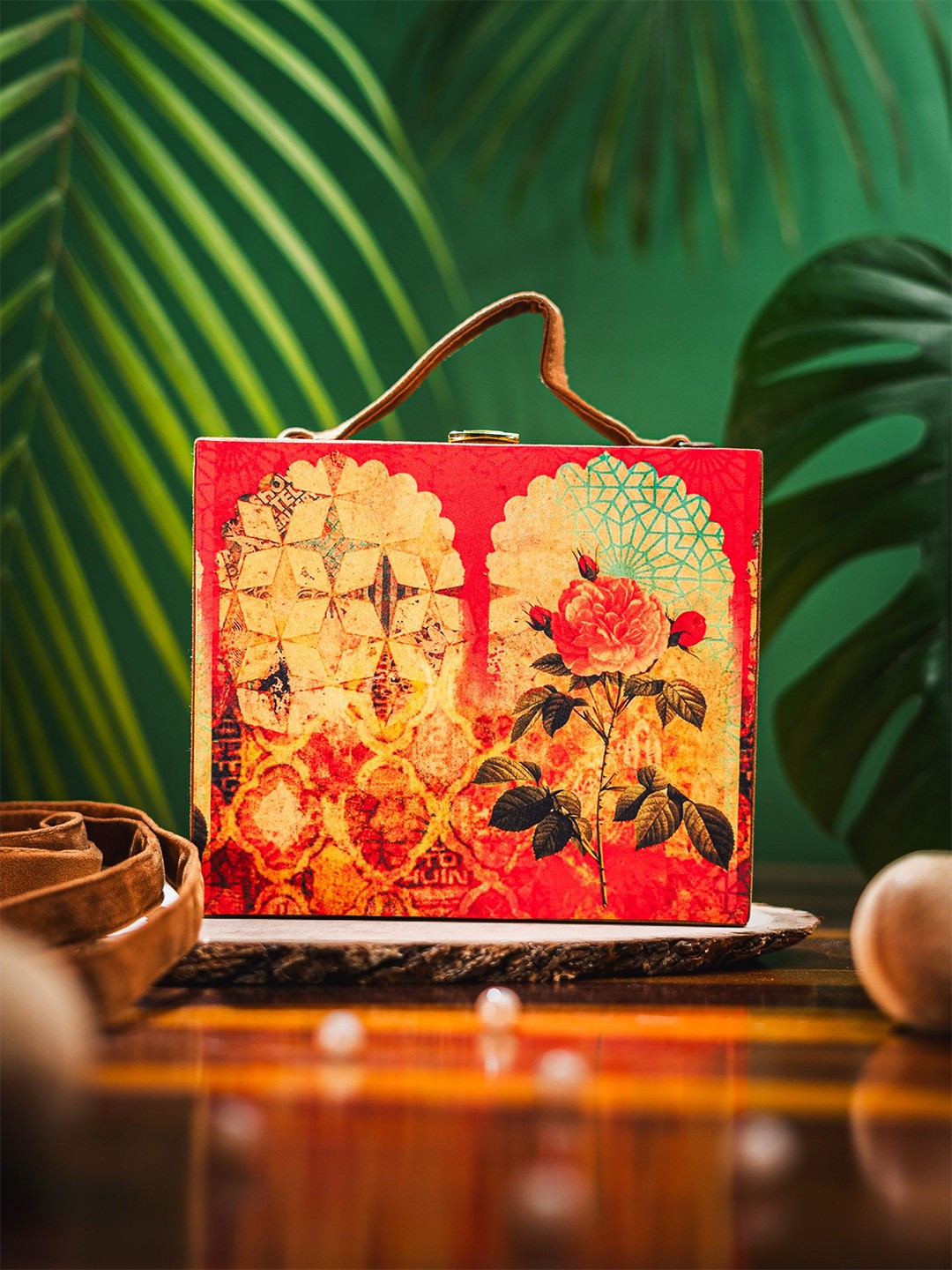

Anouk Printed Box Clutch, Red