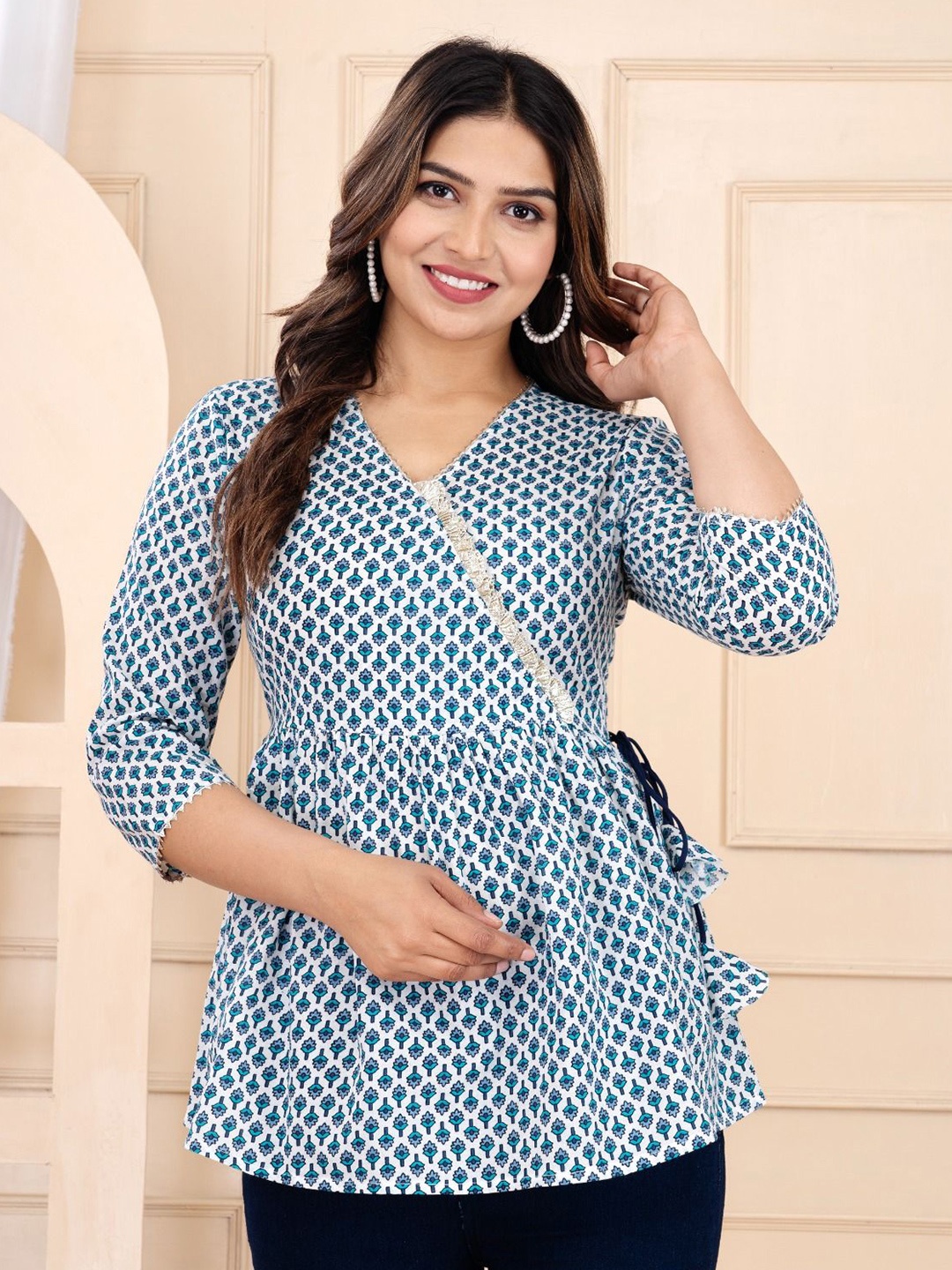 

Cloth Bites Women Floral Printed Ethnic Cotton Kaftan Longline Top, Blue