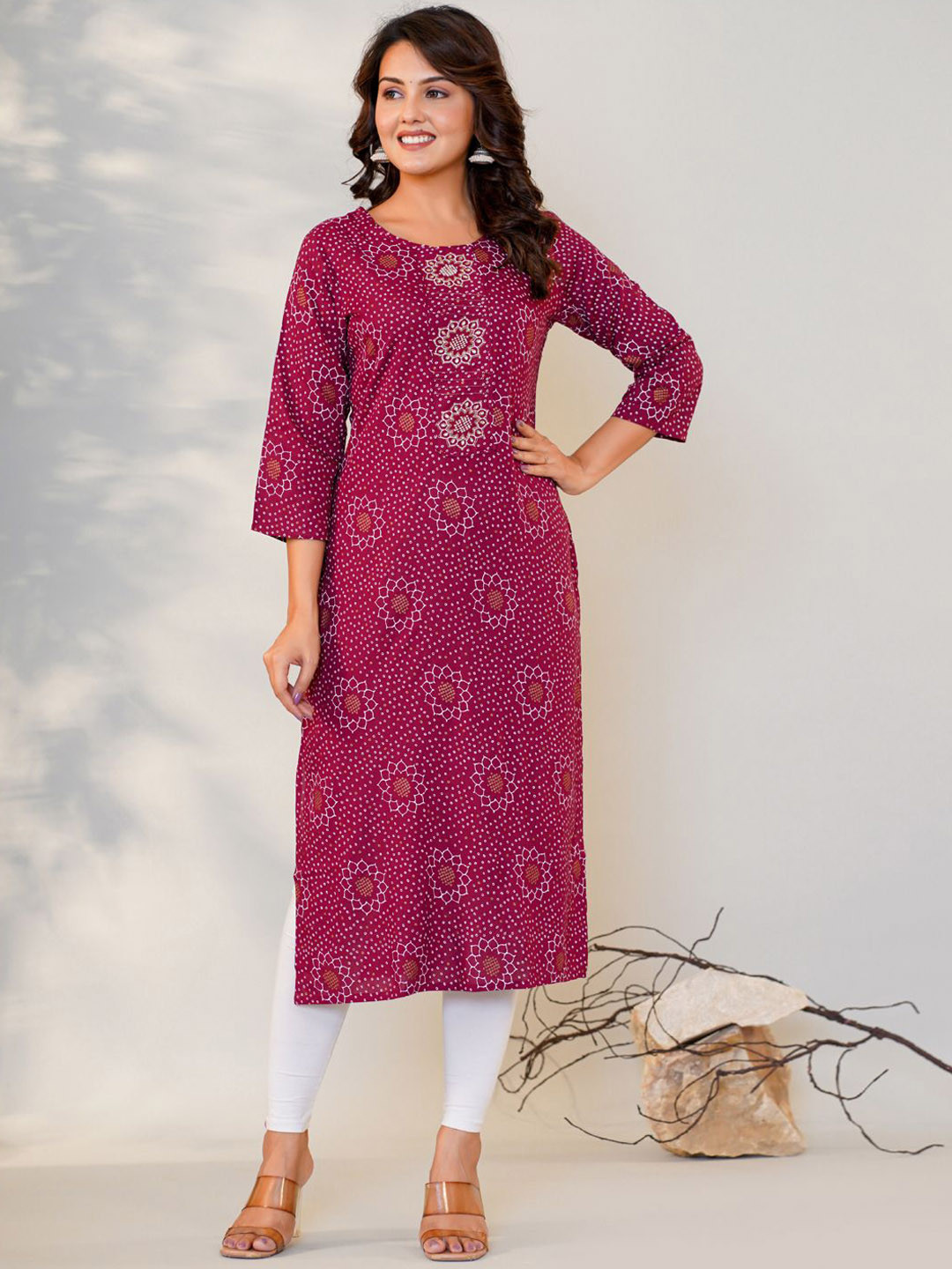 

Readiprint Bandhani Printed Round Neck Straight Kurta, Maroon