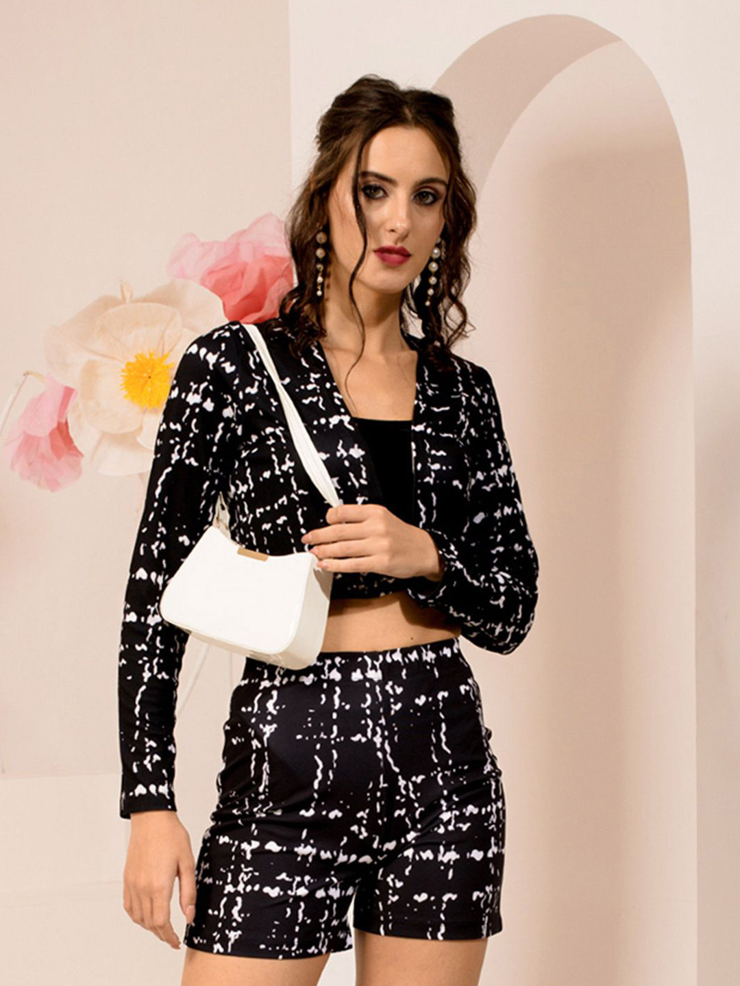 

TANDUL Abstract Printed Jacket With Shorts, Black