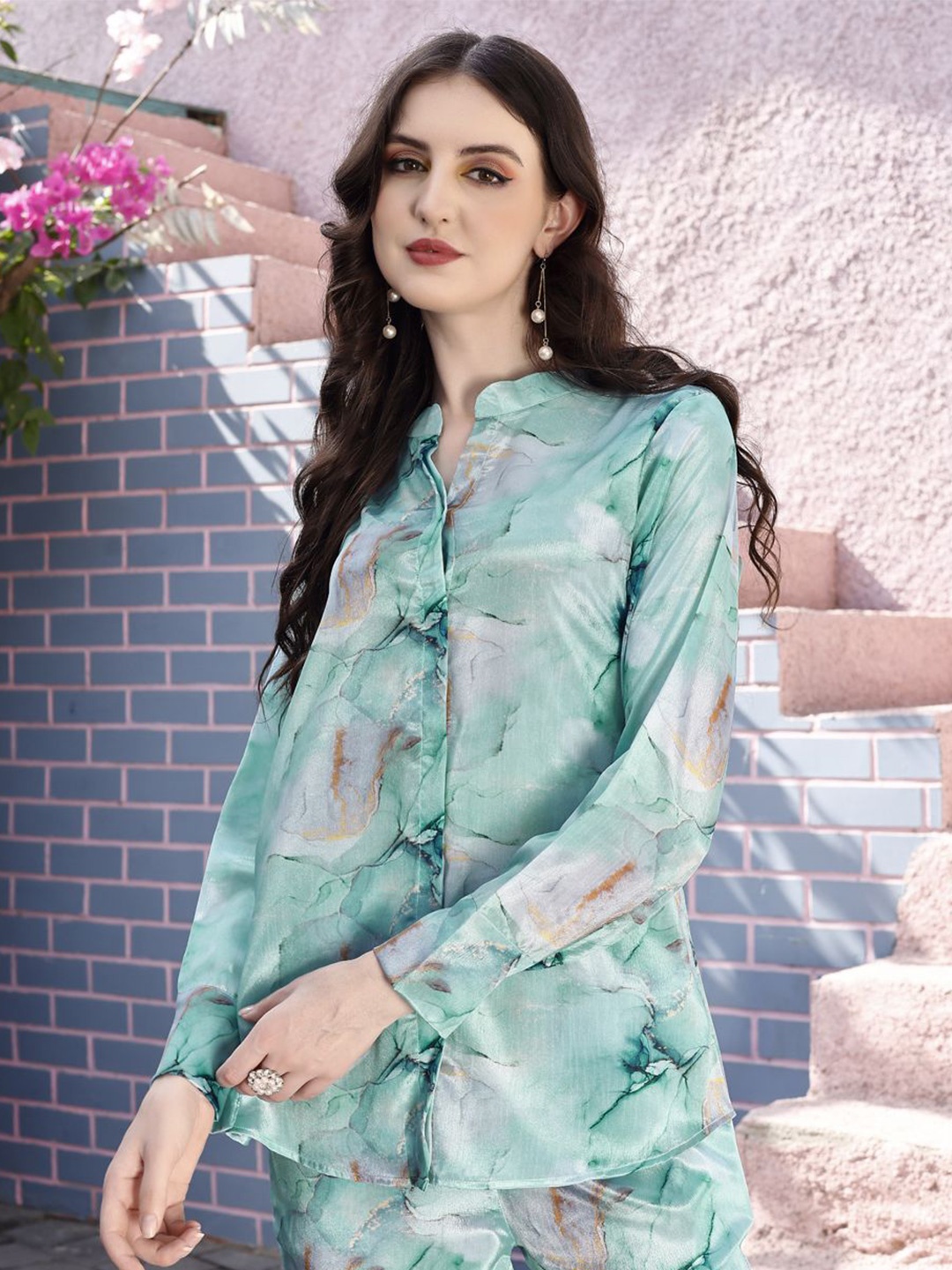 

VenderVilla Women Classic Floral Printed Casual Shirt, Turquoise blue