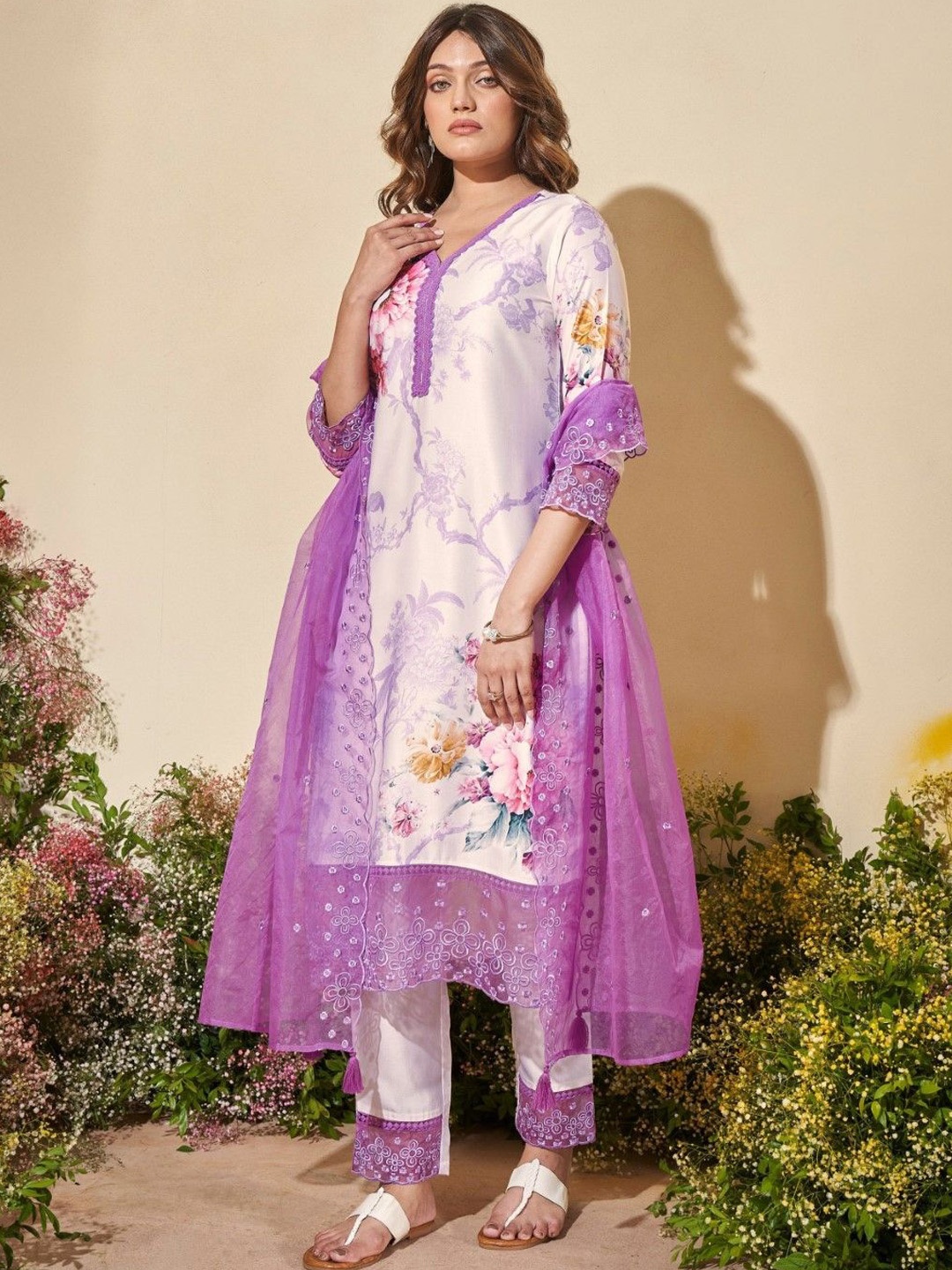 

AUTUMN LANE Veda Floral Printed Straight Thread Work Kurta with Trousers & Dupatta, Purple