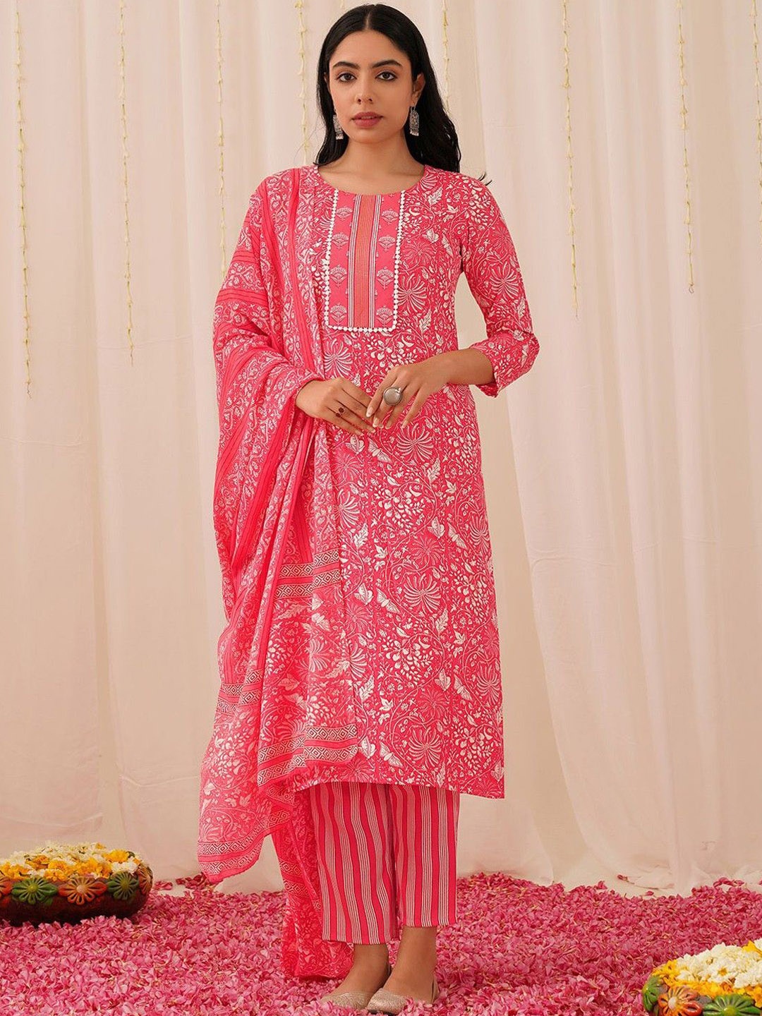 

AHIKA Floral Printed Regular Gotta Patti Straight Kurta with Trousers & Dupatta, Pink