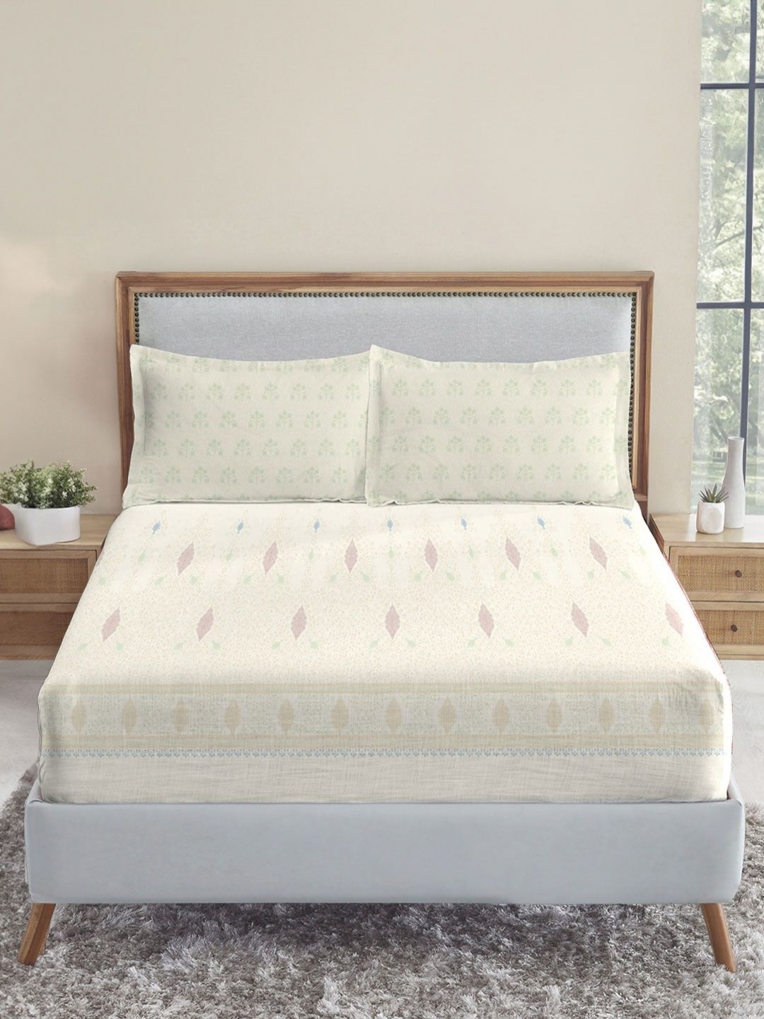

MYTRIDENT Pashmina Beige Sanskriti Flat 144TC King Cotton Bedsheet Set