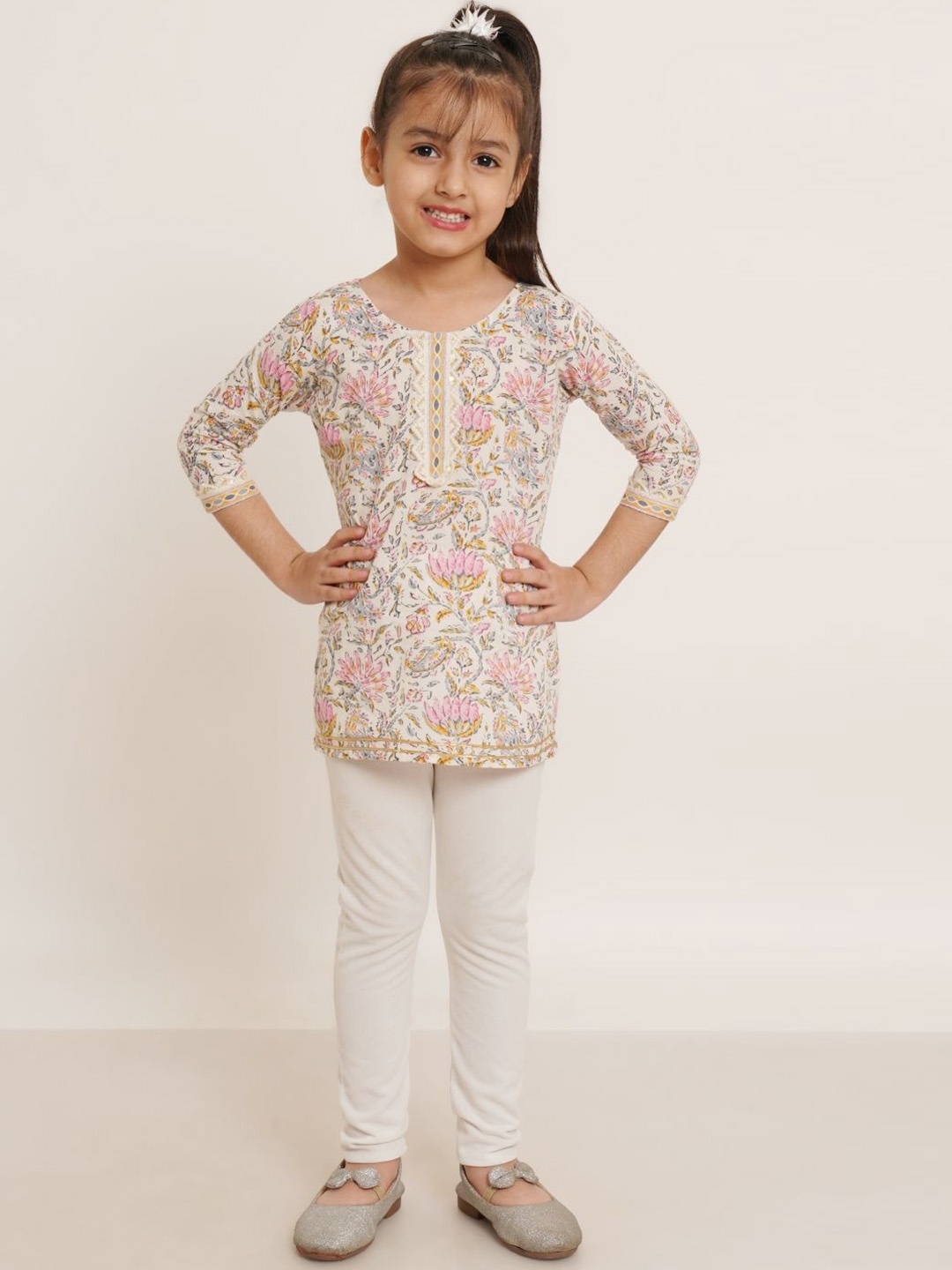 

COTLAND FASHION Girls Floral Printed Round Neck Pure Cotton Straight Kurta, White