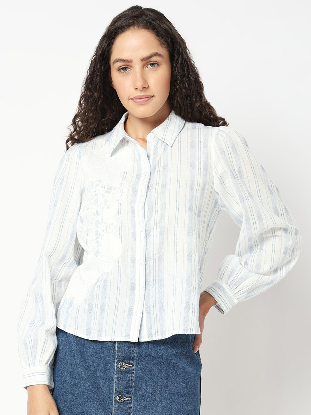 

Vero Moda Women Spread Collar Multi Striped Cotton Casual Shirt, Blue