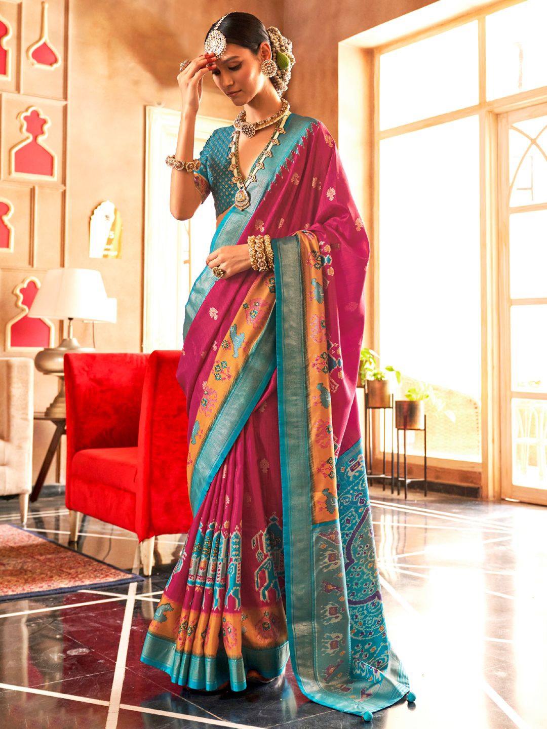 

Panzora Ethnic Motifs Zari Silk Blend Patola Saree, Pink