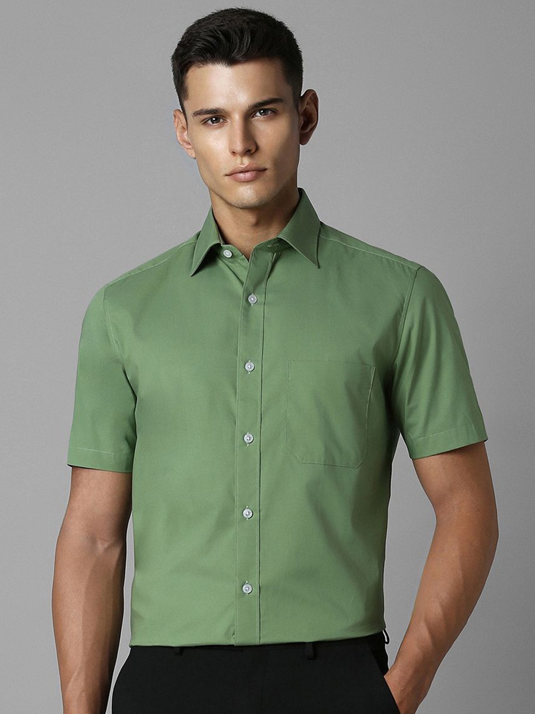 

Louis Philippe Men Classic Opaque Casual Cotton Shirt, Green