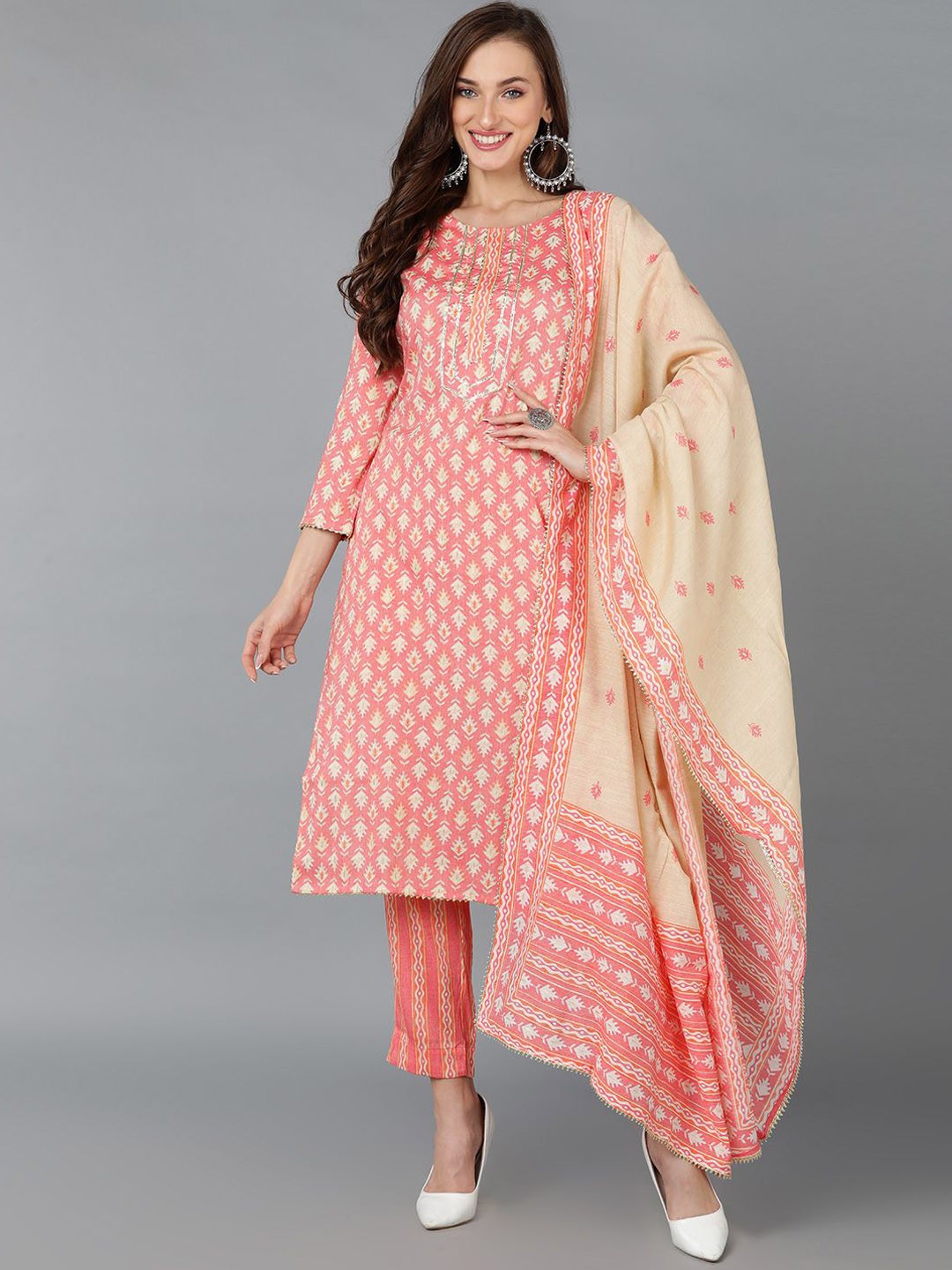 

AHIKA Geometric Printed Regular Pure Cotton Straight Kurta with Trousers & Dupatta, Pink