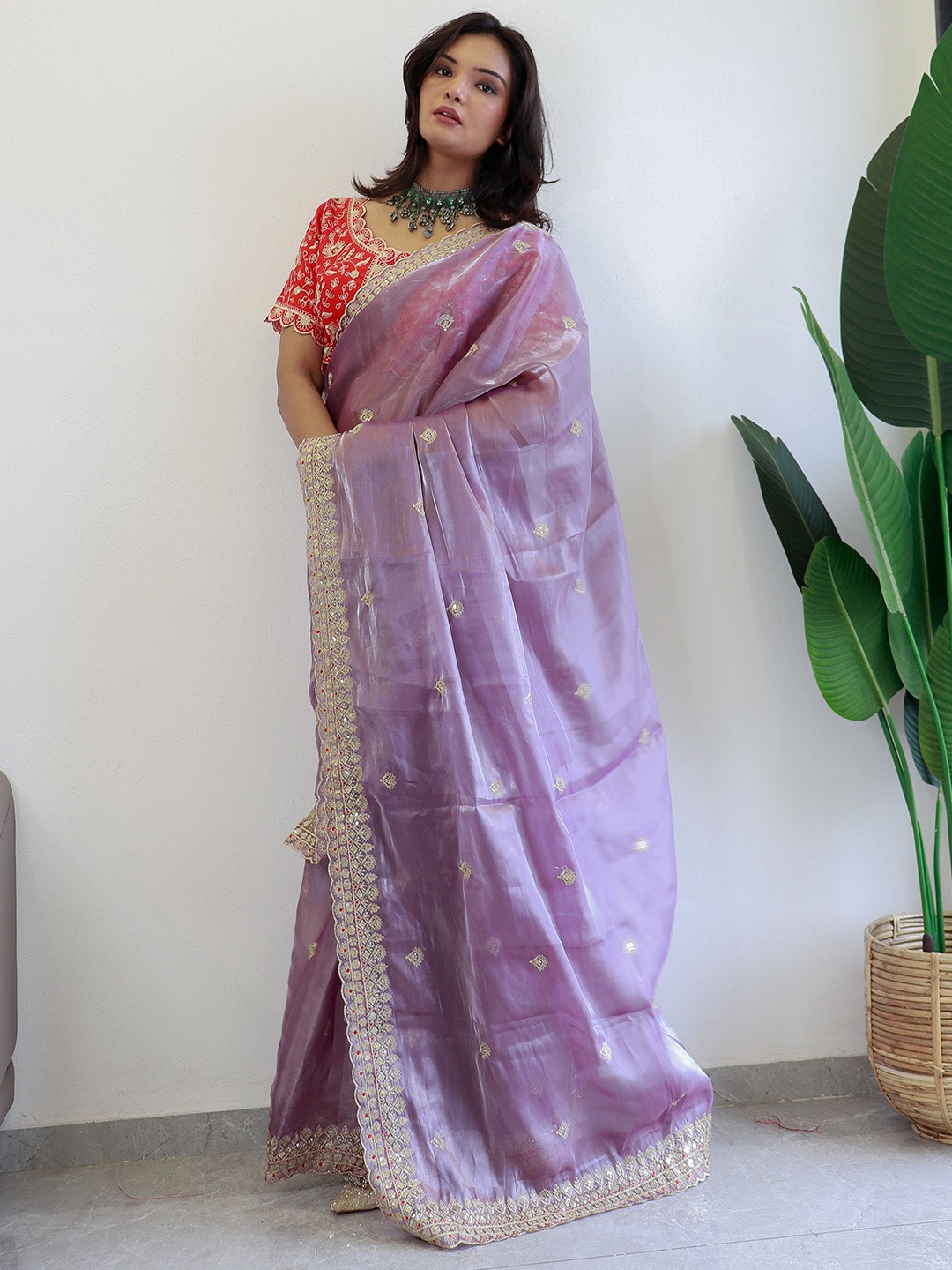 

Anouk Floral Embroidered Organza Saree, Lavender