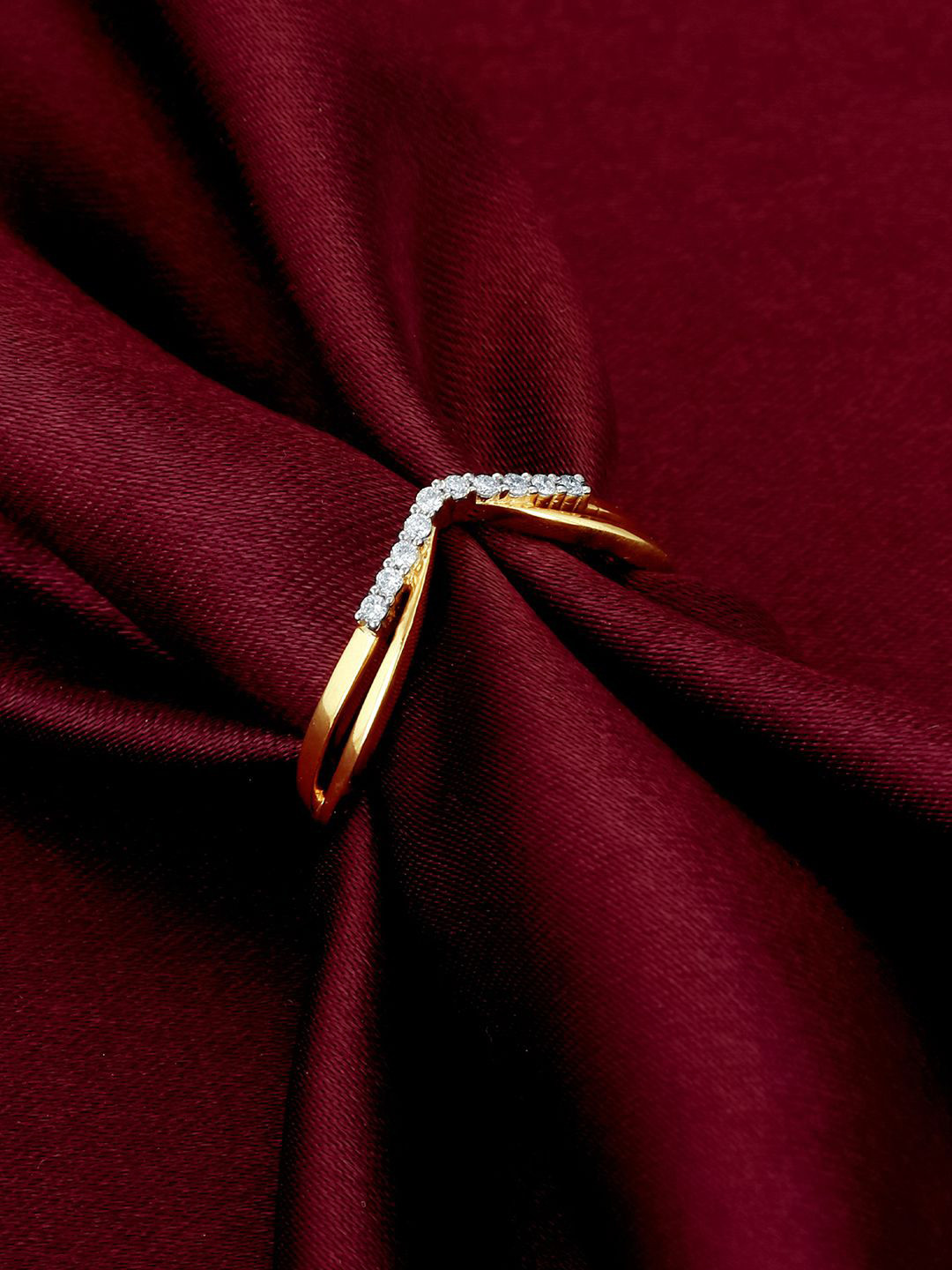 

GIVA Gold Plated Diamond Stone Studded Finger Ring