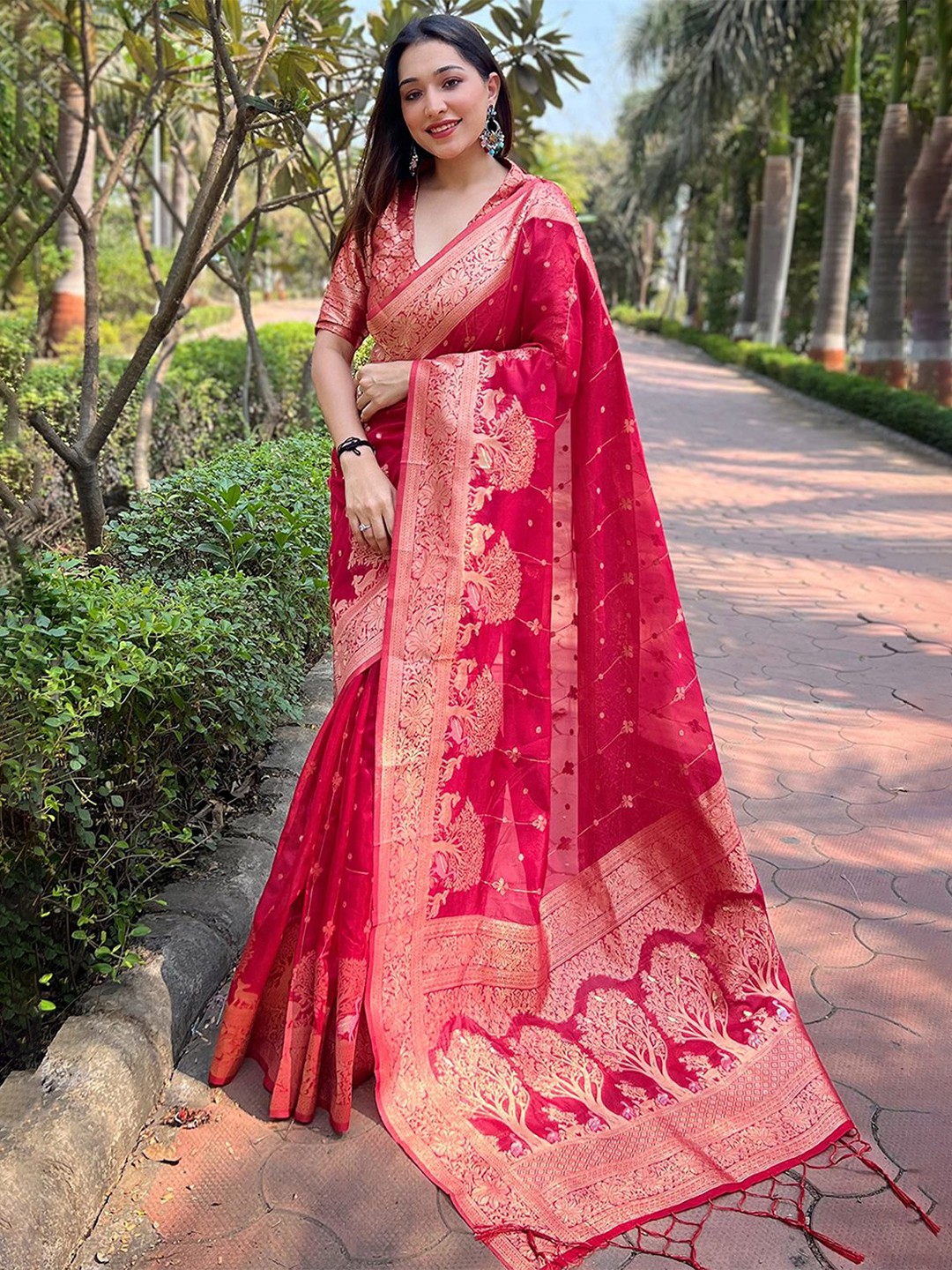 

Panzora Striped Zari Organza Saree, Pink