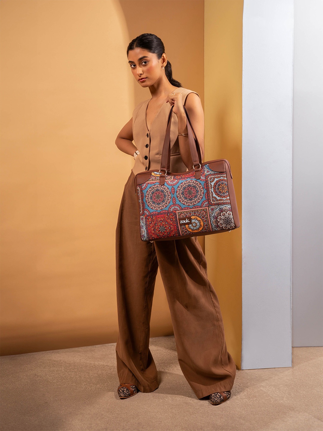 

ZOUK Women Printed Structured Shoulder Bag, Brown