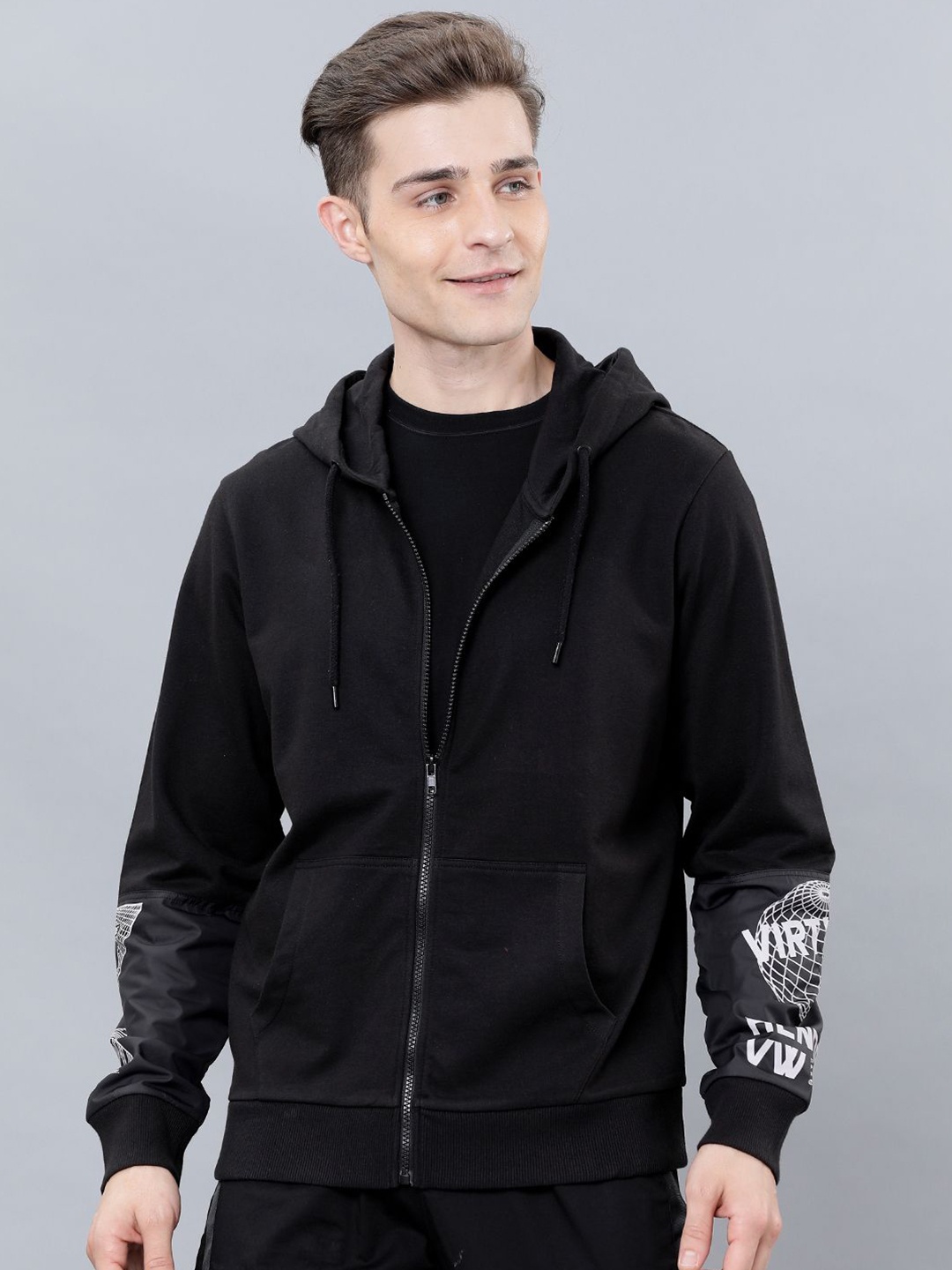 

HIGHLANDER Men Printed Hooded Sweatshirt, Black